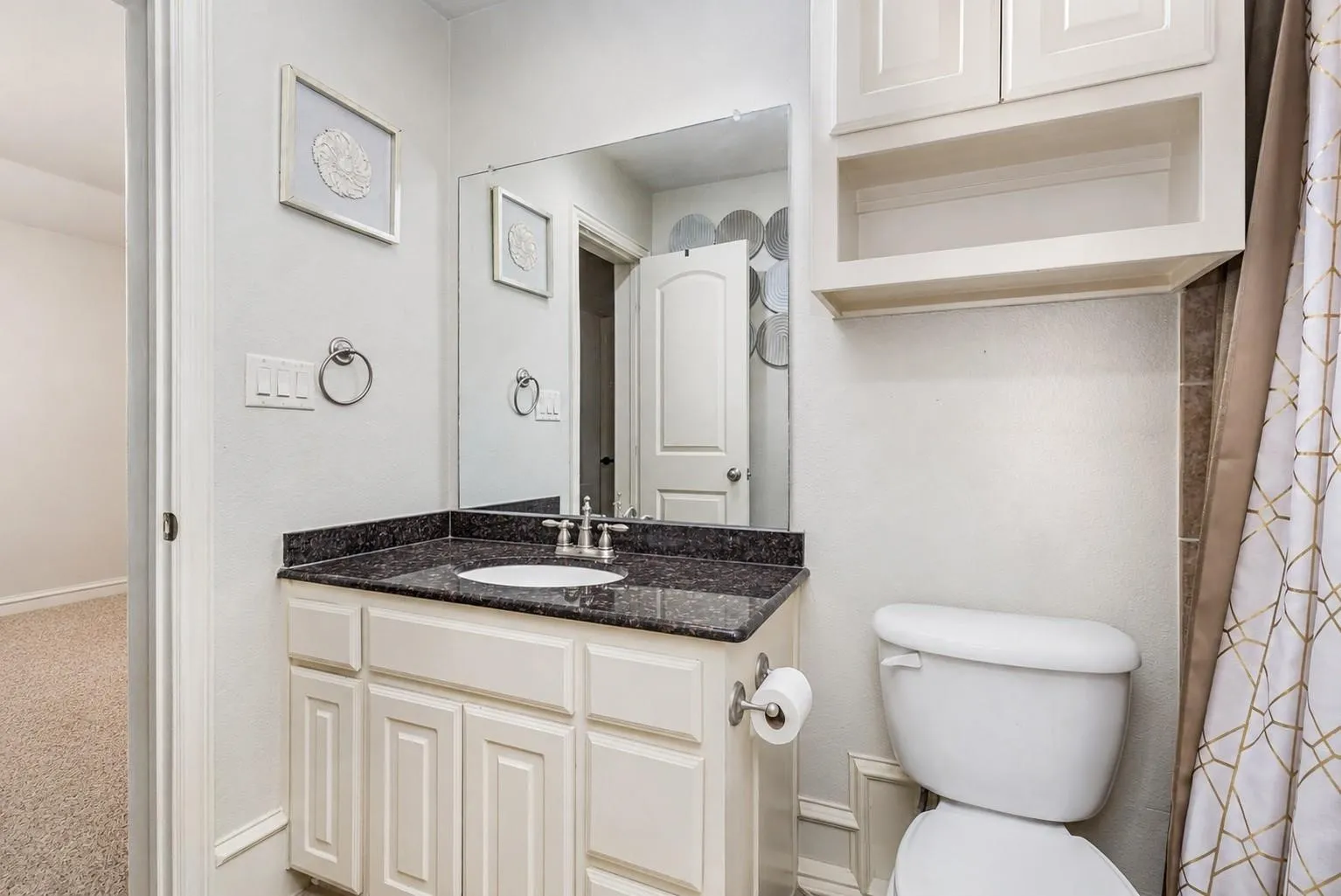 Ensuite bathroom
