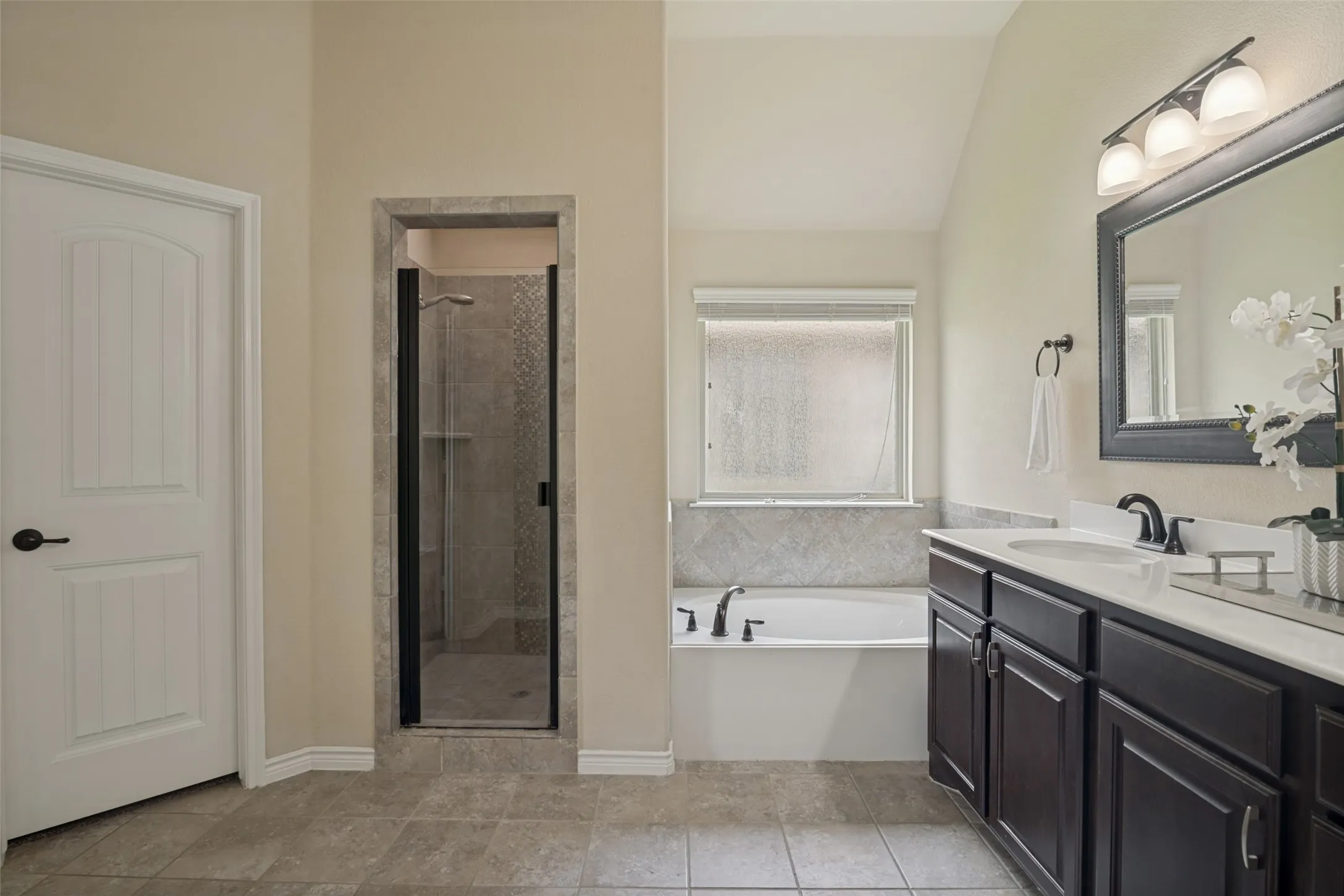 Single Family Residence For Sale in Rockwall County , 616 Cayden Court, Fate, Texas 75087, 4 Bedroom, 2 Bathroom, 2 Garage spaces, 2,303 Sqft, built in 2015, mls#21300860, Real Estate Agent in Fate, Homes For Sale in Rockwall county, Homes For Sale in Fate, Realtor in Fate Texas, Real Estate Brokerage Independent Realty Texas, Luminita Cordes Realtor