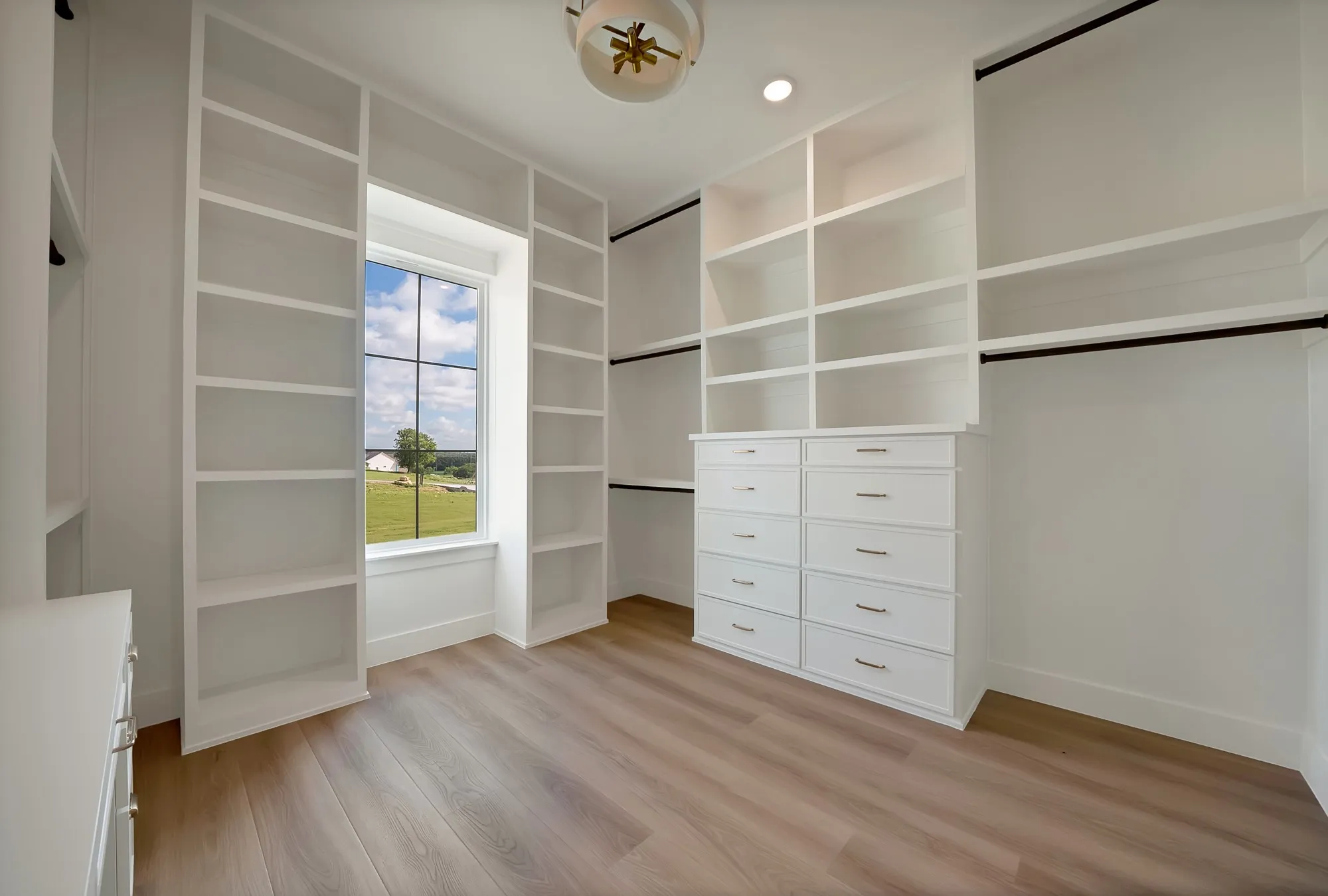 Single Family Residence For Sale in Parker County , 205 Wren View, Weatherford, Texas 76087, 5 Bedroom, 5 Bathroom, 3 Garage spaces, 3,717 Sqft, built in 2026, mls#21300306, Real Estate Agent in Weatherford, Homes For Sale in Parker county, Homes For Sale in Weatherford, Realtor in Weatherford Texas, Real Estate Brokerage Independent Realty Texas, Luminita Cordes Realtor