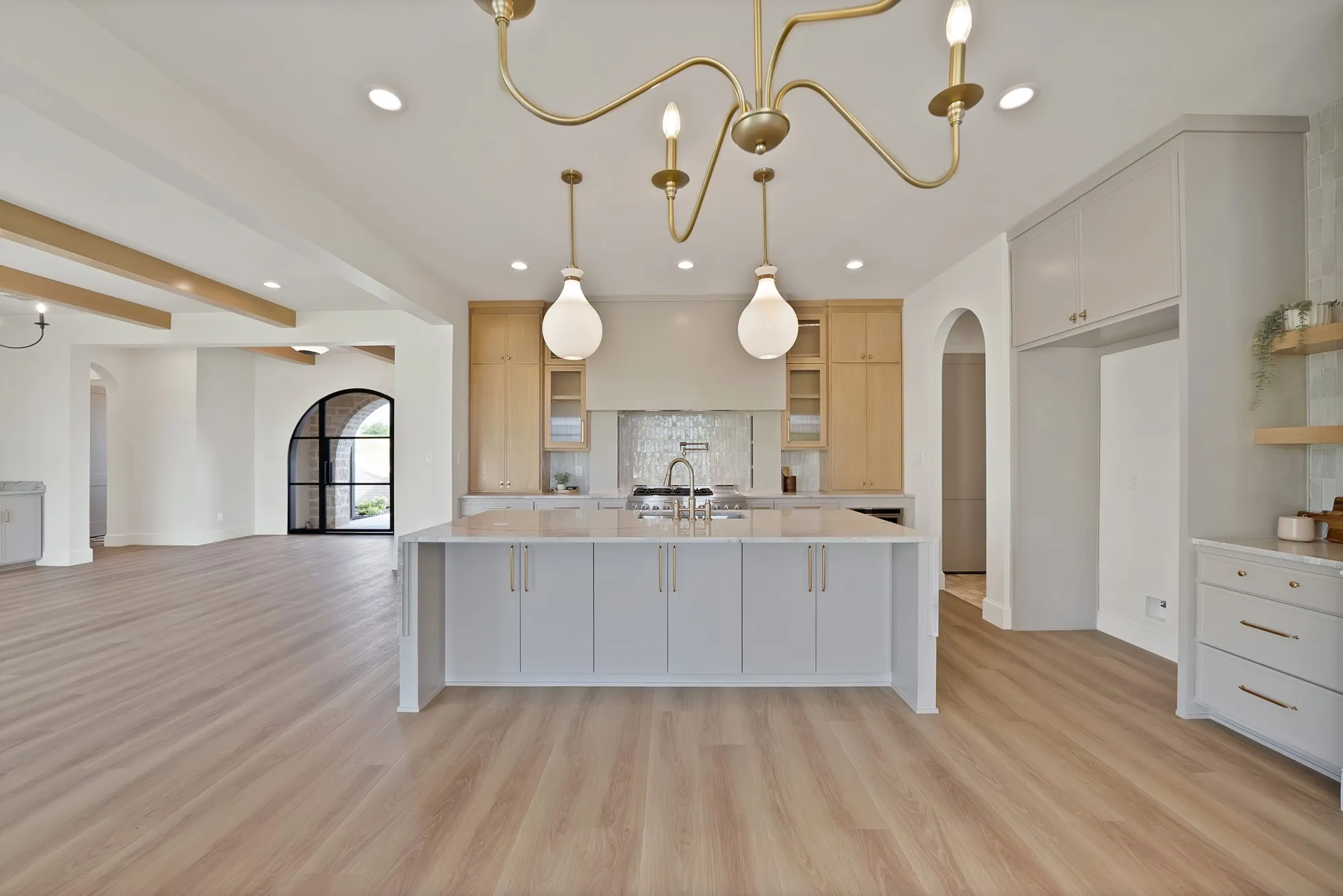 Single Family Residence For Sale in Parker County , 205 Wren View, Weatherford, Texas 76087, 5 Bedroom, 5 Bathroom, 3 Garage spaces, 3,717 Sqft, built in 2026, mls#21300306, Real Estate Agent in Weatherford, Homes For Sale in Parker county, Homes For Sale in Weatherford, Realtor in Weatherford Texas, Real Estate Brokerage Independent Realty Texas, Luminita Cordes Realtor