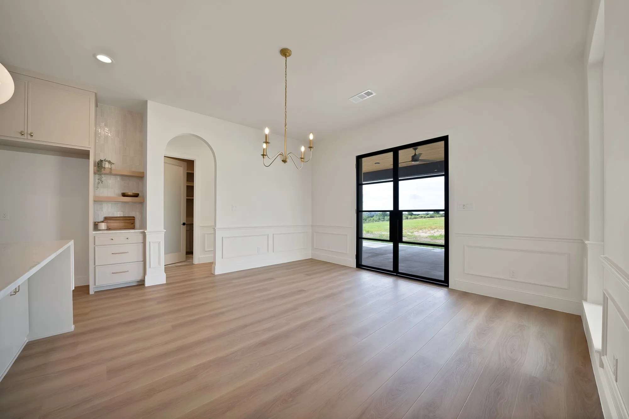 Single Family Residence For Sale in Parker County , 205 Wren View, Weatherford, Texas 76087, 5 Bedroom, 5 Bathroom, 3 Garage spaces, 3,717 Sqft, built in 2026, mls#21300306, Real Estate Agent in Weatherford, Homes For Sale in Parker county, Homes For Sale in Weatherford, Realtor in Weatherford Texas, Real Estate Brokerage Independent Realty Texas, Luminita Cordes Realtor