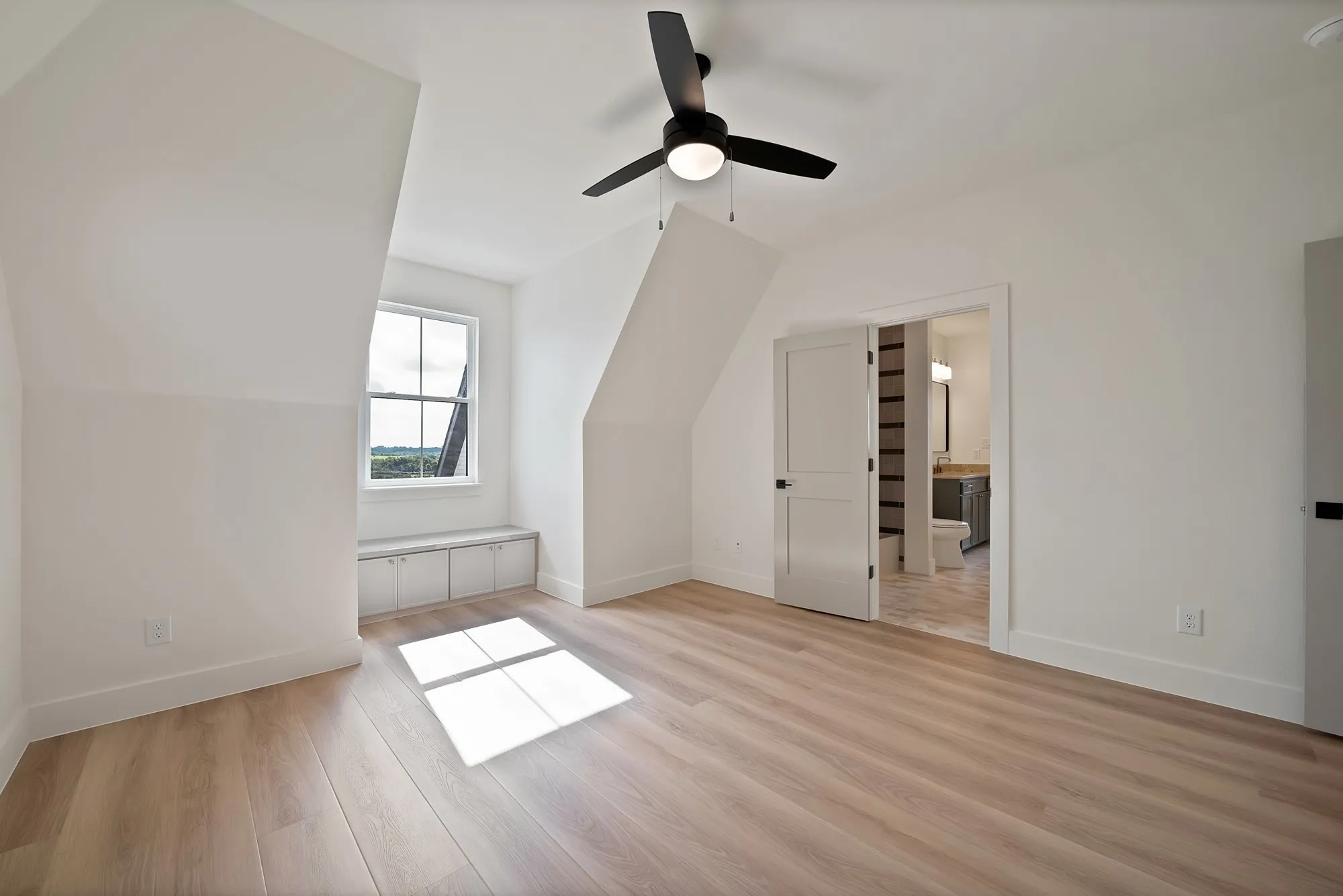Single Family Residence For Sale in Parker County , 205 Wren View, Weatherford, Texas 76087, 5 Bedroom, 5 Bathroom, 3 Garage spaces, 3,717 Sqft, built in 2026, mls#21300306, Real Estate Agent in Weatherford, Homes For Sale in Parker county, Homes For Sale in Weatherford, Realtor in Weatherford Texas, Real Estate Brokerage Independent Realty Texas, Luminita Cordes Realtor
