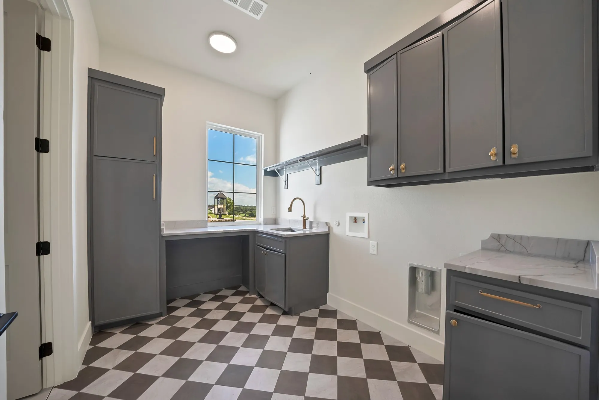Single Family Residence For Sale in Parker County , 205 Wren View, Weatherford, Texas 76087, 5 Bedroom, 5 Bathroom, 3 Garage spaces, 3,717 Sqft, built in 2026, mls#21300306, Real Estate Agent in Weatherford, Homes For Sale in Parker county, Homes For Sale in Weatherford, Realtor in Weatherford Texas, Real Estate Brokerage Independent Realty Texas, Luminita Cordes Realtor