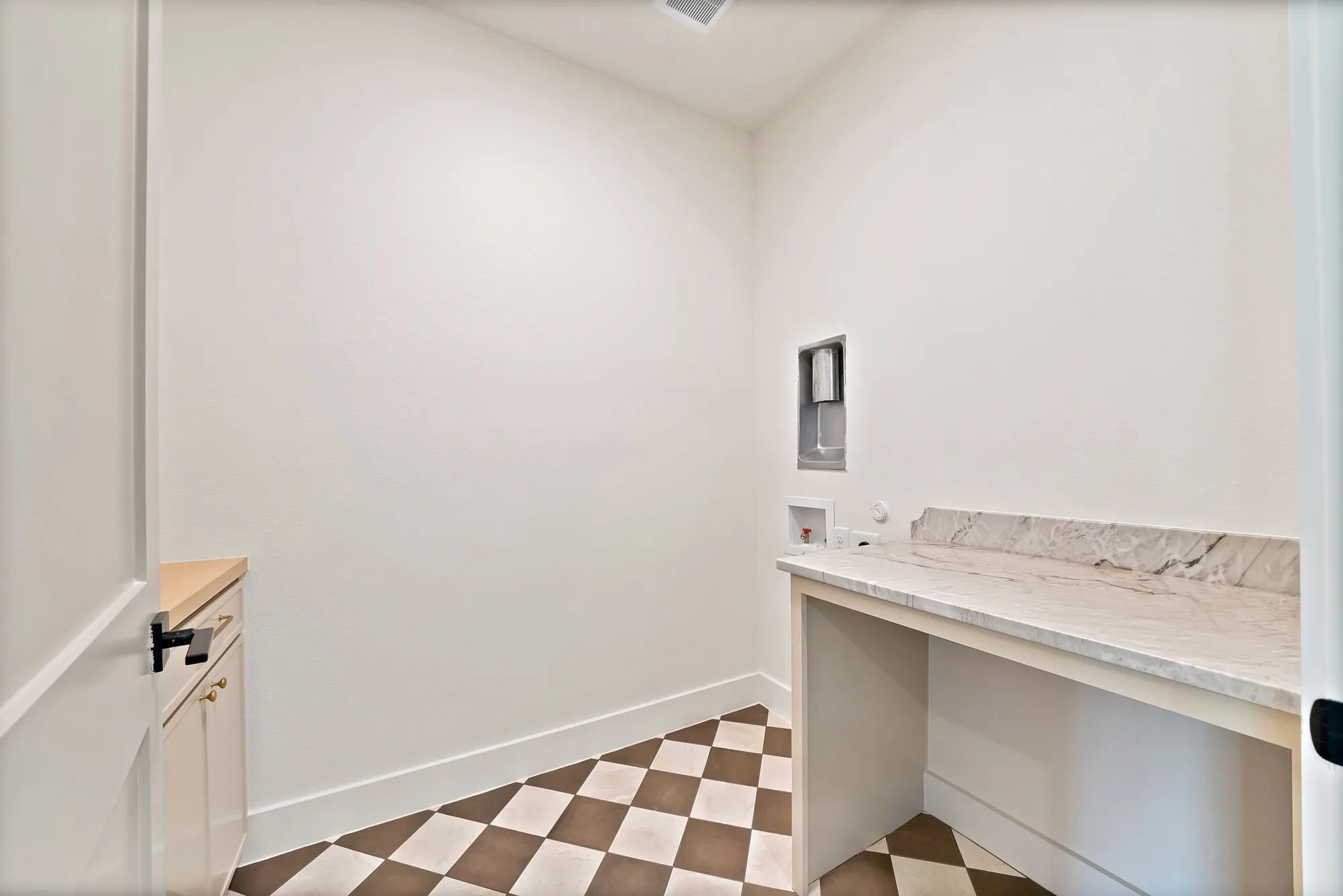 Single Family Residence For Sale in Parker County , 205 Wren View, Weatherford, Texas 76087, 5 Bedroom, 5 Bathroom, 3 Garage spaces, 3,717 Sqft, built in 2026, mls#21300306, Real Estate Agent in Weatherford, Homes For Sale in Parker county, Homes For Sale in Weatherford, Realtor in Weatherford Texas, Real Estate Brokerage Independent Realty Texas, Luminita Cordes Realtor