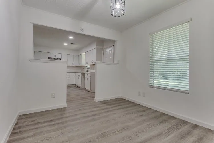 Single Family Residence For Sale in Dallas County , 944 Old Orchard Road, Garland, Texas 75041, 4 Bedrooms, 2 Bathrooms, Garage spaces, 1,526 Sqft, built in 1954, Price $272,900, mls#21300217, Real Estate Agent in Garland, Homes For Sale in Dallas county, Homes For Sale in Garland, Realtor in Garland Texas, Real Estate Brokerage Independent Realty Texas, Luminita Cordes Realtor
