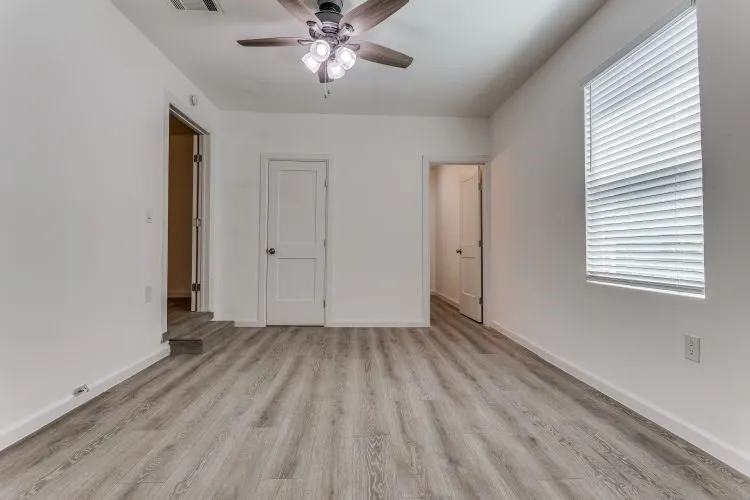 Single Family Residence For Sale in Dallas County , 944 Old Orchard Road, Garland, Texas 75041, 4 Bedrooms, 2 Bathrooms, Garage spaces, 1,526 Sqft, built in 1954, Price $272,900, mls#21300217, Real Estate Agent in Garland, Homes For Sale in Dallas county, Homes For Sale in Garland, Realtor in Garland Texas, Real Estate Brokerage Independent Realty Texas, Luminita Cordes Realtor