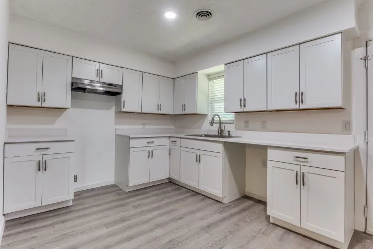 Single Family Residence For Sale in Dallas County , 944 Old Orchard Road, Garland, Texas 75041, 4 Bedrooms, 2 Bathrooms, Garage spaces, 1,526 Sqft, built in 1954, Price $272,900, mls#21300217, Real Estate Agent in Garland, Homes For Sale in Dallas county, Homes For Sale in Garland, Realtor in Garland Texas, Real Estate Brokerage Independent Realty Texas, Luminita Cordes Realtor