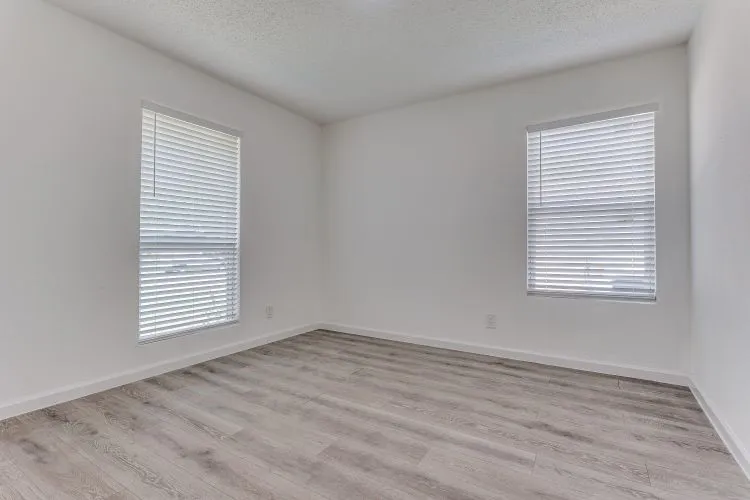 Single Family Residence For Sale in Dallas County , 944 Old Orchard Road, Garland, Texas 75041, 4 Bedrooms, 2 Bathrooms, Garage spaces, 1,526 Sqft, built in 1954, Price $272,900, mls#21300217, Real Estate Agent in Garland, Homes For Sale in Dallas county, Homes For Sale in Garland, Realtor in Garland Texas, Real Estate Brokerage Independent Realty Texas, Luminita Cordes Realtor