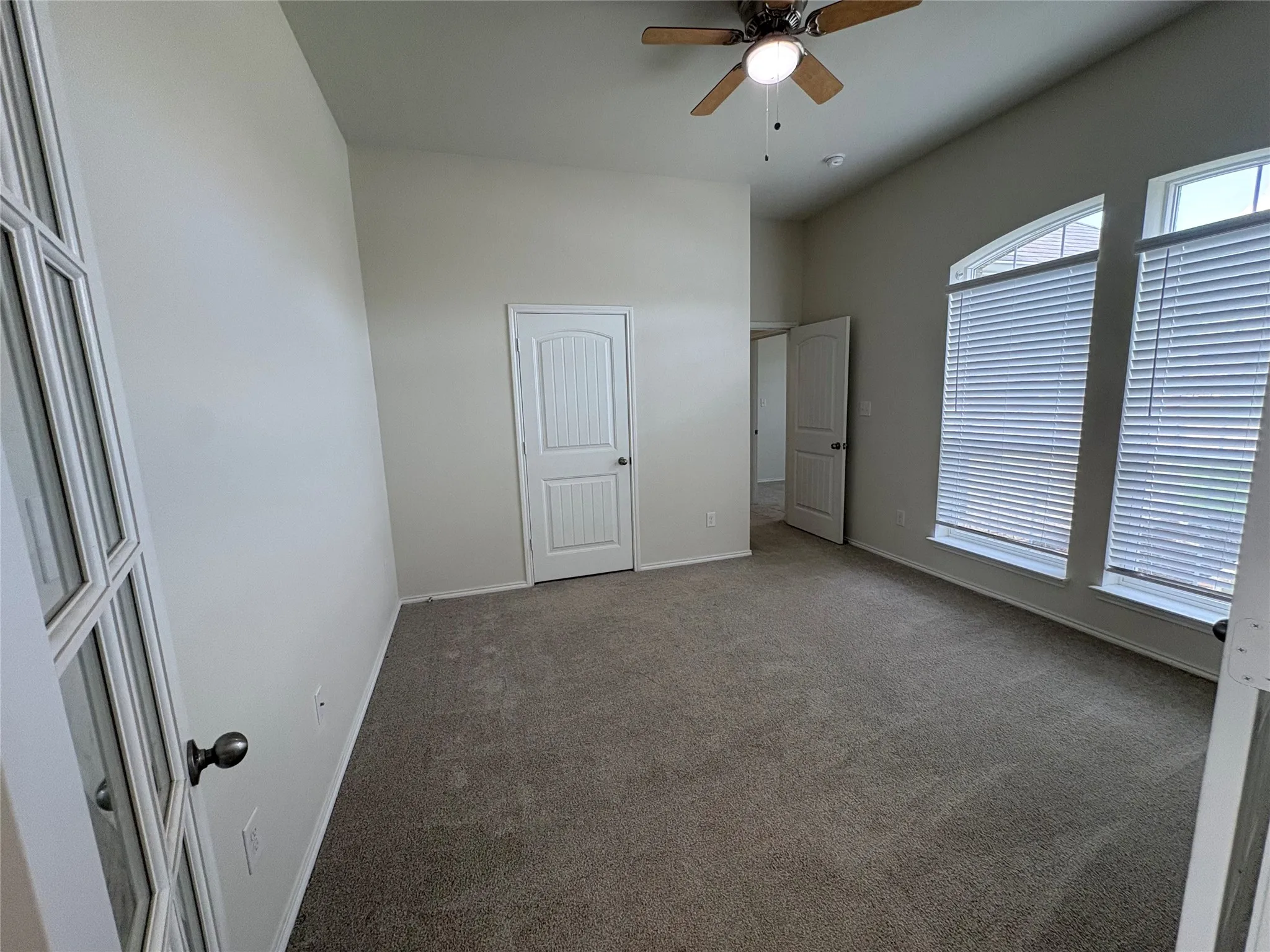 Single Family Residence For Sale in Collin County , 1940 Ridgecrest Drive, Royse City, Texas 75189, 4 Bedroom, 2 Bathroom, 2 Garage spaces, 1,821 Sqft, built in 2018, mls#21300318, Real Estate Agent in Royse City, Homes For Sale in Collin county, Homes For Sale in Royse City, Realtor in Royse City Texas, Real Estate Brokerage Independent Realty Texas, Luminita Cordes Realtor