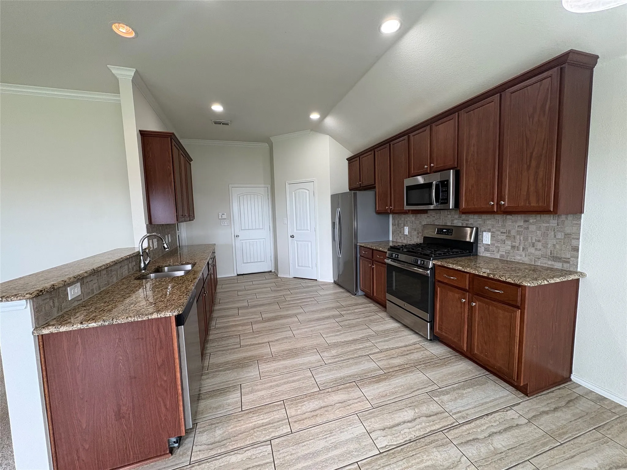 Single Family Residence For Sale in Collin County , 1940 Ridgecrest Drive, Royse City, Texas 75189, 4 Bedroom, 2 Bathroom, 2 Garage spaces, 1,821 Sqft, built in 2018, mls#21300318, Real Estate Agent in Royse City, Homes For Sale in Collin county, Homes For Sale in Royse City, Realtor in Royse City Texas, Real Estate Brokerage Independent Realty Texas, Luminita Cordes Realtor