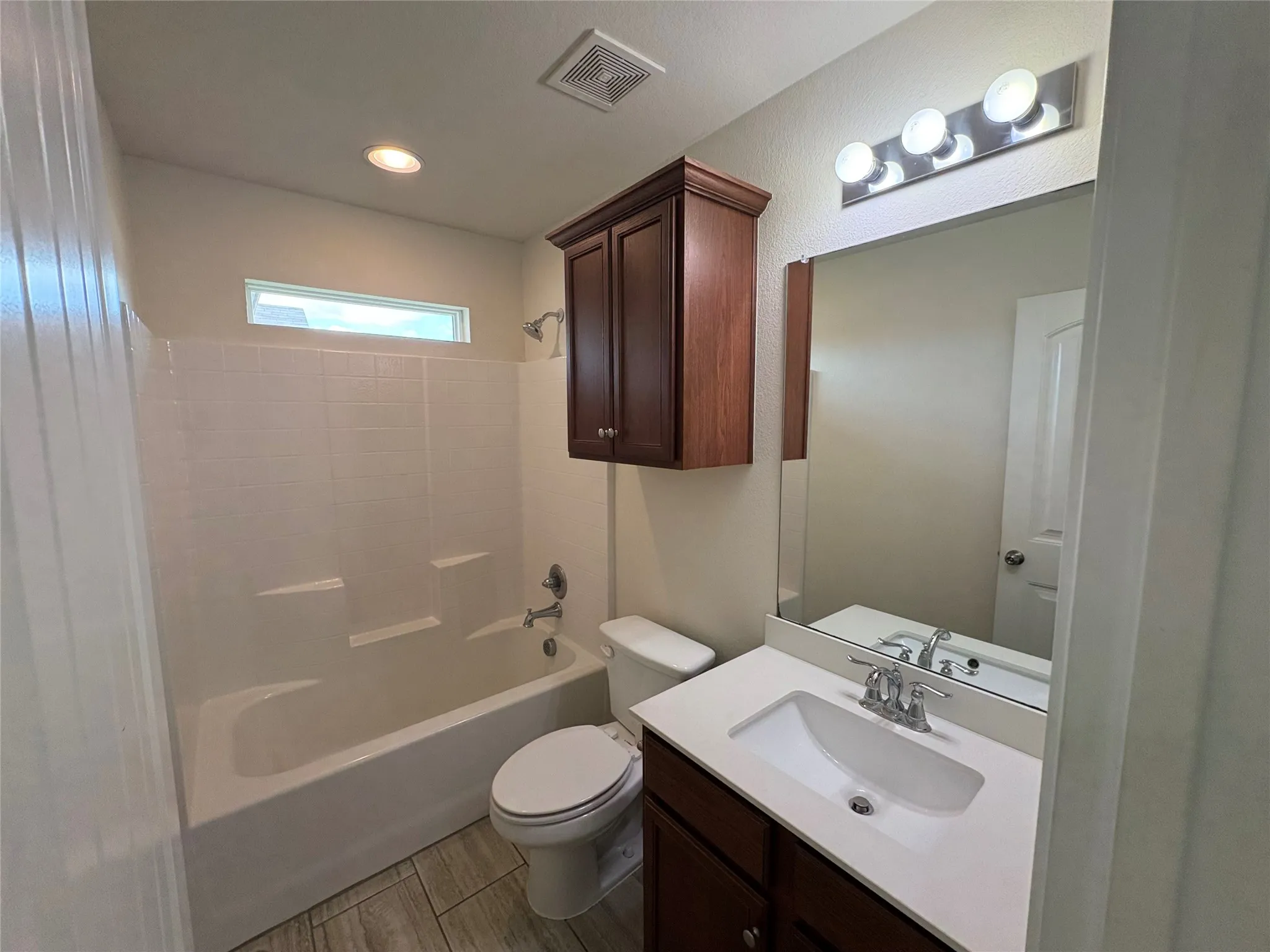 Single Family Residence For Sale in Collin County , 1940 Ridgecrest Drive, Royse City, Texas 75189, 4 Bedroom, 2 Bathroom, 2 Garage spaces, 1,821 Sqft, built in 2018, mls#21300318, Real Estate Agent in Royse City, Homes For Sale in Collin county, Homes For Sale in Royse City, Realtor in Royse City Texas, Real Estate Brokerage Independent Realty Texas, Luminita Cordes Realtor