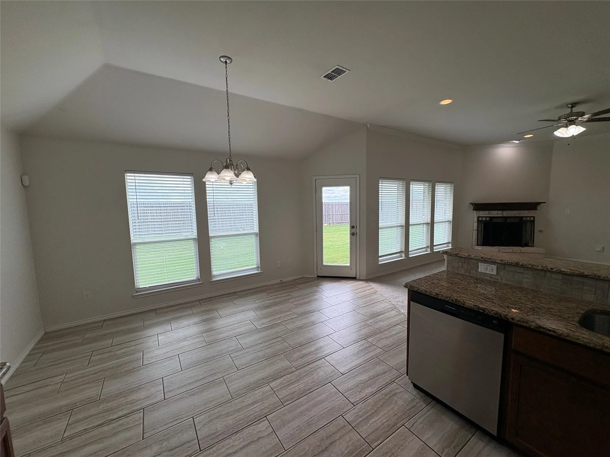 Single Family Residence For Sale in Collin County , 1940 Ridgecrest Drive, Royse City, Texas 75189, 4 Bedroom, 2 Bathroom, 2 Garage spaces, 1,821 Sqft, built in 2018, mls#21300318, Real Estate Agent in Royse City, Homes For Sale in Collin county, Homes For Sale in Royse City, Realtor in Royse City Texas, Real Estate Brokerage Independent Realty Texas, Luminita Cordes Realtor