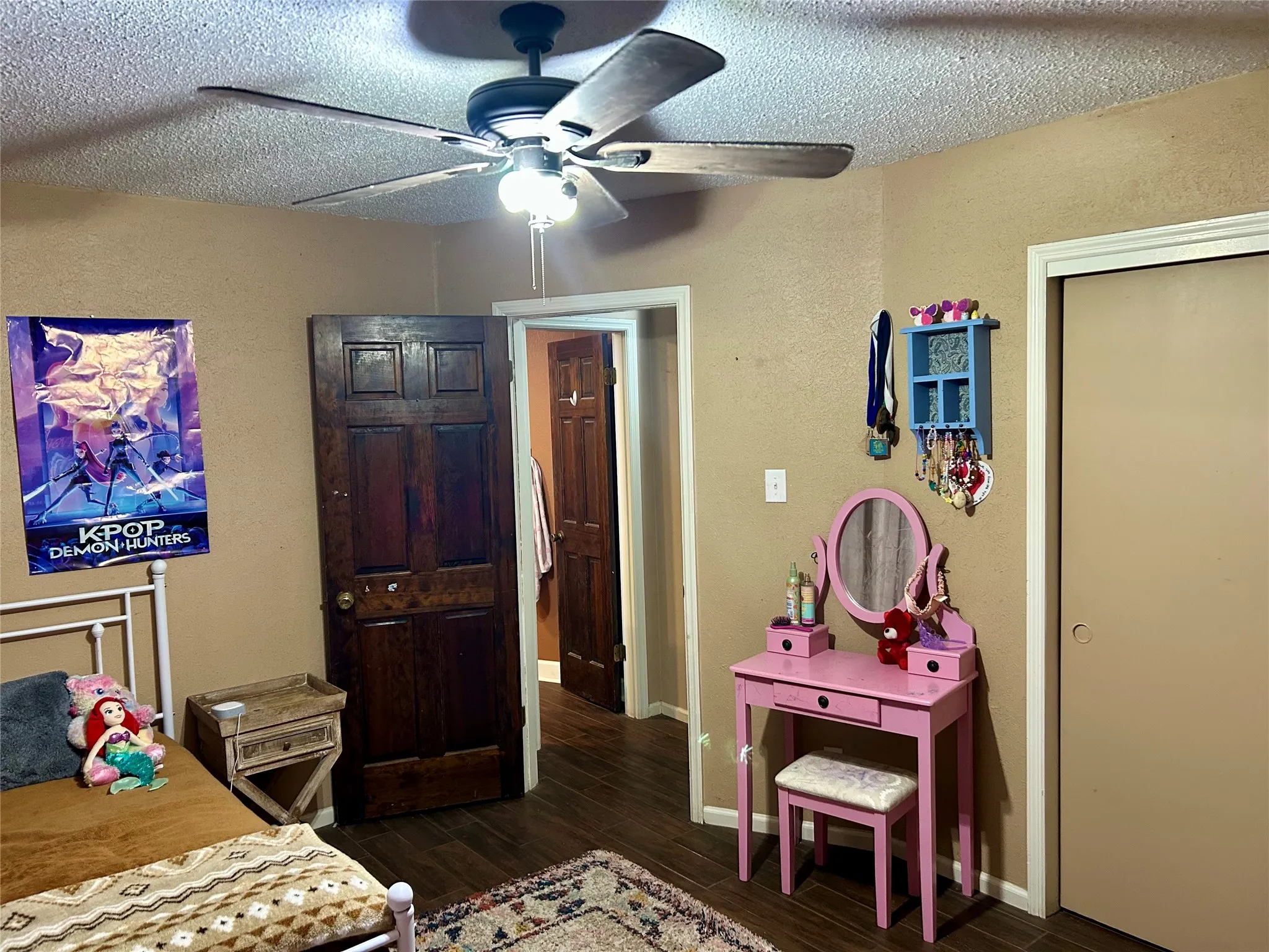 Single Family Residence For Sale in Mc Lennan County , 285 N Avenue B, Crawford, Texas 76638, 3 Bedroom, 2 Bathroom, Garage spaces, 2,099 Sqft, built in 1973, mls#21300848, Real Estate Agent in Crawford, Homes For Sale in Mc Lennan county, Homes For Sale in Crawford, Realtor in Crawford Texas, Real Estate Brokerage Independent Realty Texas, Luminita Cordes Realtor