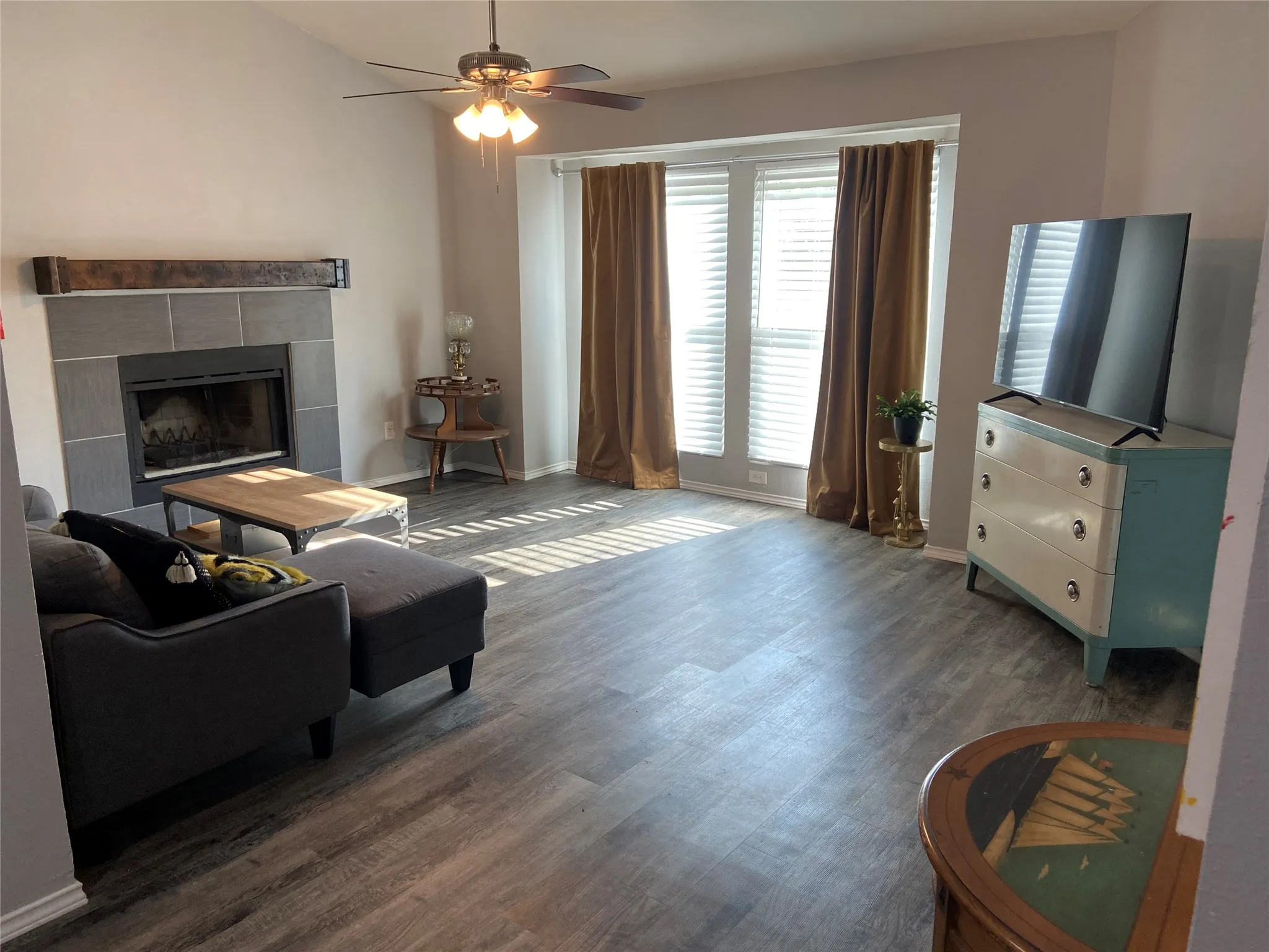 Single Family Residence For Sale in Rains County , 331 Egret Circle, East Tawakoni, Texas 75472, 3 Bedroom, 2 Bathroom, 2 Garage spaces, 1,326 Sqft, built in 1988, mls#21295338, Real Estate Agent in East Tawakoni, Homes For Sale in Rains county, Homes For Sale in East Tawakoni, Realtor in East Tawakoni Texas, Real Estate Brokerage Independent Realty Texas, Luminita Cordes Realtor