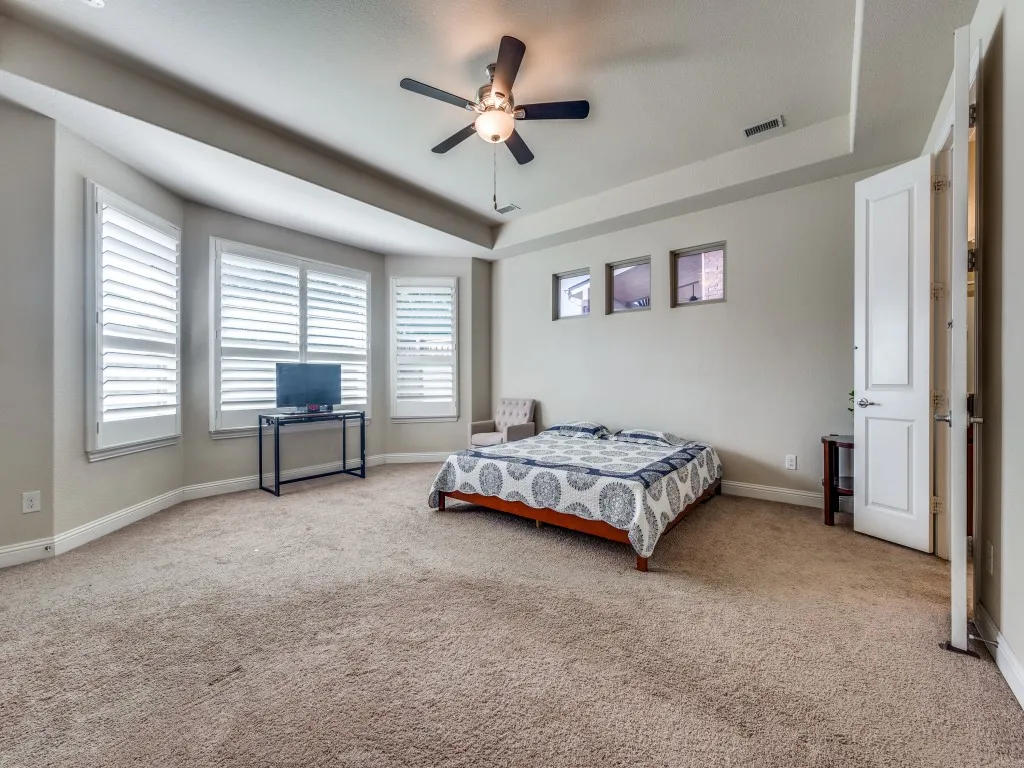 Single Family Residence For Rent in Dallas County , 7340 Beranger Drive, Irving, Texas 75063, 5 Bedroom, 4 Bathroom, 2 Garage spaces, 4,259 Sqft, built in 2014, mls#21300980, Real Estate Agent in Irving, Homes For Rent in Dallas county, Homes For Rent in Irving, Realtor in Irving Texas, Real Estate Brokerage Independent Realty Texas, Luminita Cordes Realtor