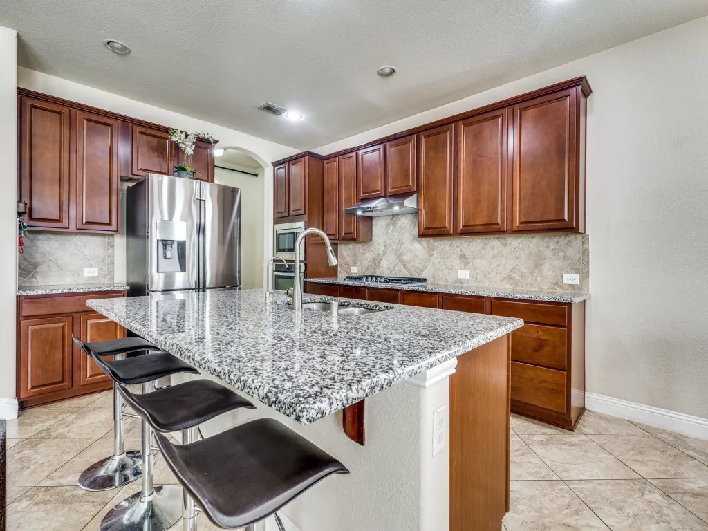 Single Family Residence For Rent in Dallas County , 7340 Beranger Drive, Irving, Texas 75063, 5 Bedroom, 4 Bathroom, 2 Garage spaces, 4,259 Sqft, built in 2014, mls#21300980, Real Estate Agent in Irving, Homes For Rent in Dallas county, Homes For Rent in Irving, Realtor in Irving Texas, Real Estate Brokerage Independent Realty Texas, Luminita Cordes Realtor