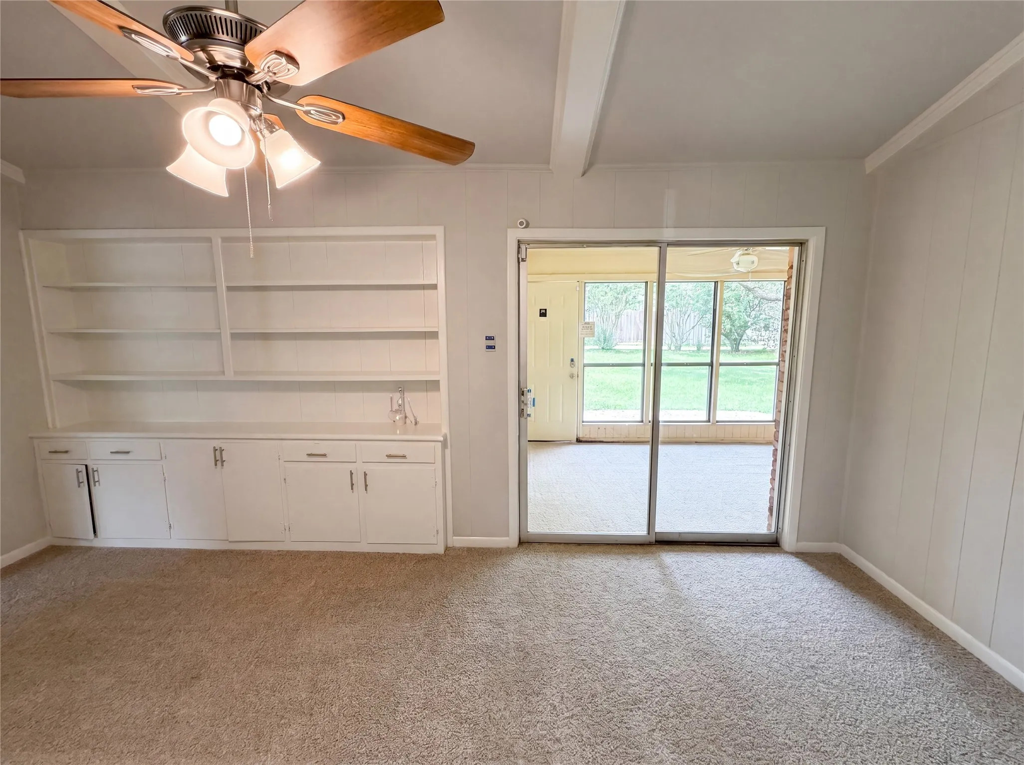 Single Family Residence For Sale in Dallas County , 3327 Portlock Drive, Farmers Branch, Texas 75234, 4 Bedroom, 2 Bathroom, 2 Garage spaces, 1,744 Sqft, built in 1960, mls#21300677, Real Estate Agent in Farmers Branch, Homes For Sale in Dallas county, Homes For Sale in Farmers Branch, Realtor in Farmers Branch Texas, Real Estate Brokerage Independent Realty Texas, Luminita Cordes Realtor