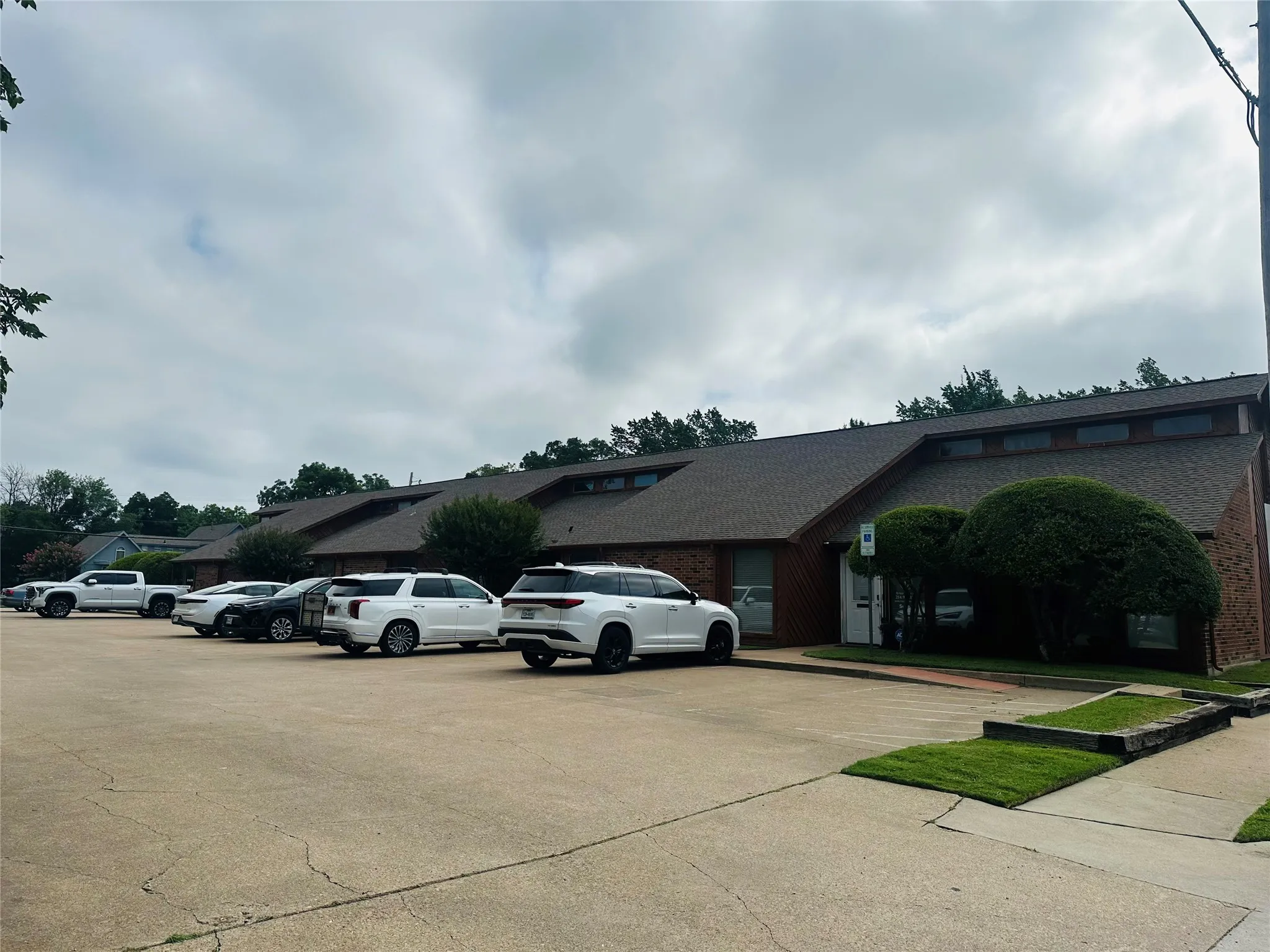 Office For Sale in Denton County , 376 W Main Street E, Lewisville, Texas 75057, 0, 0, Garage spaces, 0 Sqft, built in 1984, mls#21300865, Real Estate Agent in Lewisville, Homes For Sale in Denton county, Homes For Sale in Lewisville, Realtor in Lewisville Texas, Real Estate Brokerage Independent Realty Texas, Luminita Cordes Realtor