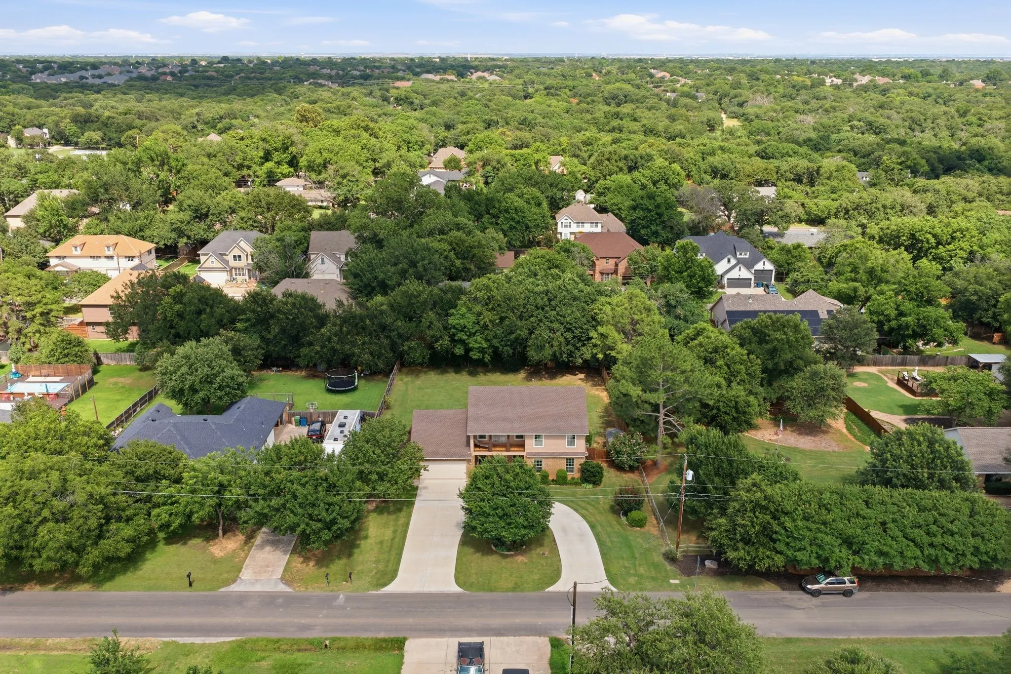 Single Family Residence For Sale in Denton County , 2230 Lake Coves Drive, Flower Mound, Texas 75022, 4 Bedroom, 3 Bathroom, 2 Garage spaces, 2,910 Sqft, built in 2006, mls#21292569, Real Estate Agent in Flower Mound, Homes For Sale in Denton county, Homes For Sale in Flower Mound, Realtor in Flower Mound Texas, Real Estate Brokerage Independent Realty Texas, Luminita Cordes Realtor