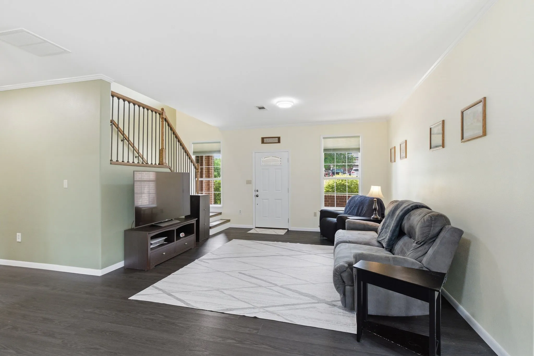 Single Family Residence For Sale in Denton County , 2230 Lake Coves Drive, Flower Mound, Texas 75022, 4 Bedroom, 3 Bathroom, 2 Garage spaces, 2,910 Sqft, built in 2006, mls#21292569, Real Estate Agent in Flower Mound, Homes For Sale in Denton county, Homes For Sale in Flower Mound, Realtor in Flower Mound Texas, Real Estate Brokerage Independent Realty Texas, Luminita Cordes Realtor