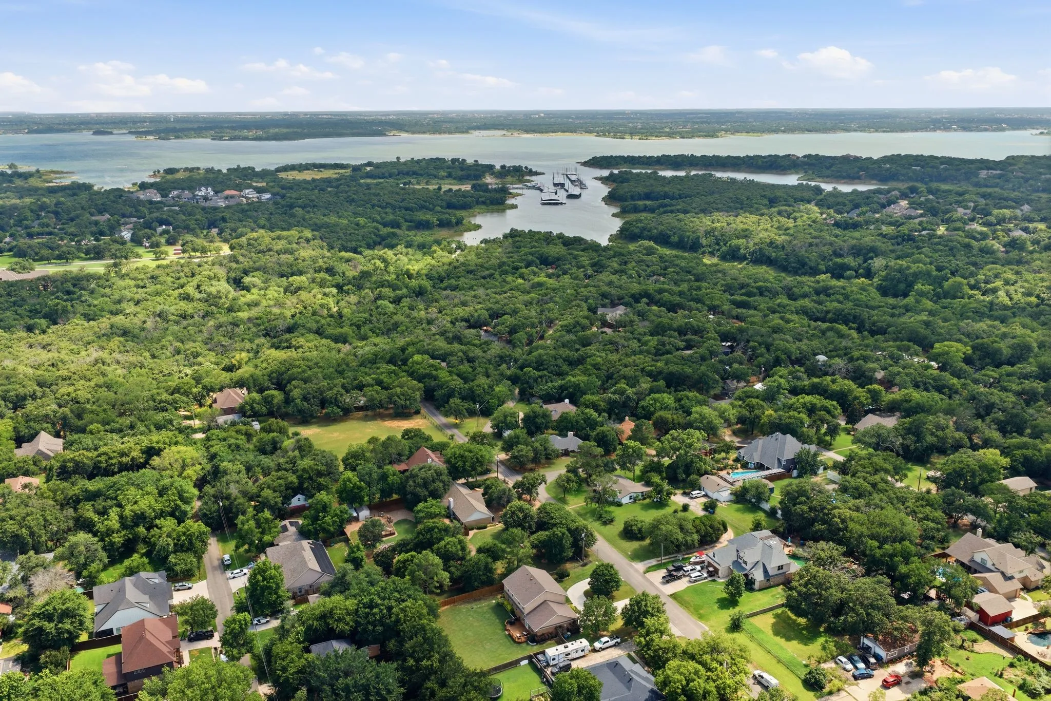 Single Family Residence For Sale in Denton County , 2230 Lake Coves Drive, Flower Mound, Texas 75022, 4 Bedroom, 3 Bathroom, 2 Garage spaces, 2,910 Sqft, built in 2006, mls#21292569, Real Estate Agent in Flower Mound, Homes For Sale in Denton county, Homes For Sale in Flower Mound, Realtor in Flower Mound Texas, Real Estate Brokerage Independent Realty Texas, Luminita Cordes Realtor