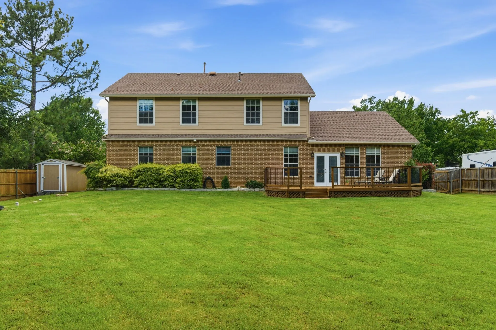 Single Family Residence For Sale in Denton County , 2230 Lake Coves Drive, Flower Mound, Texas 75022, 4 Bedroom, 3 Bathroom, 2 Garage spaces, 2,910 Sqft, built in 2006, mls#21292569, Real Estate Agent in Flower Mound, Homes For Sale in Denton county, Homes For Sale in Flower Mound, Realtor in Flower Mound Texas, Real Estate Brokerage Independent Realty Texas, Luminita Cordes Realtor