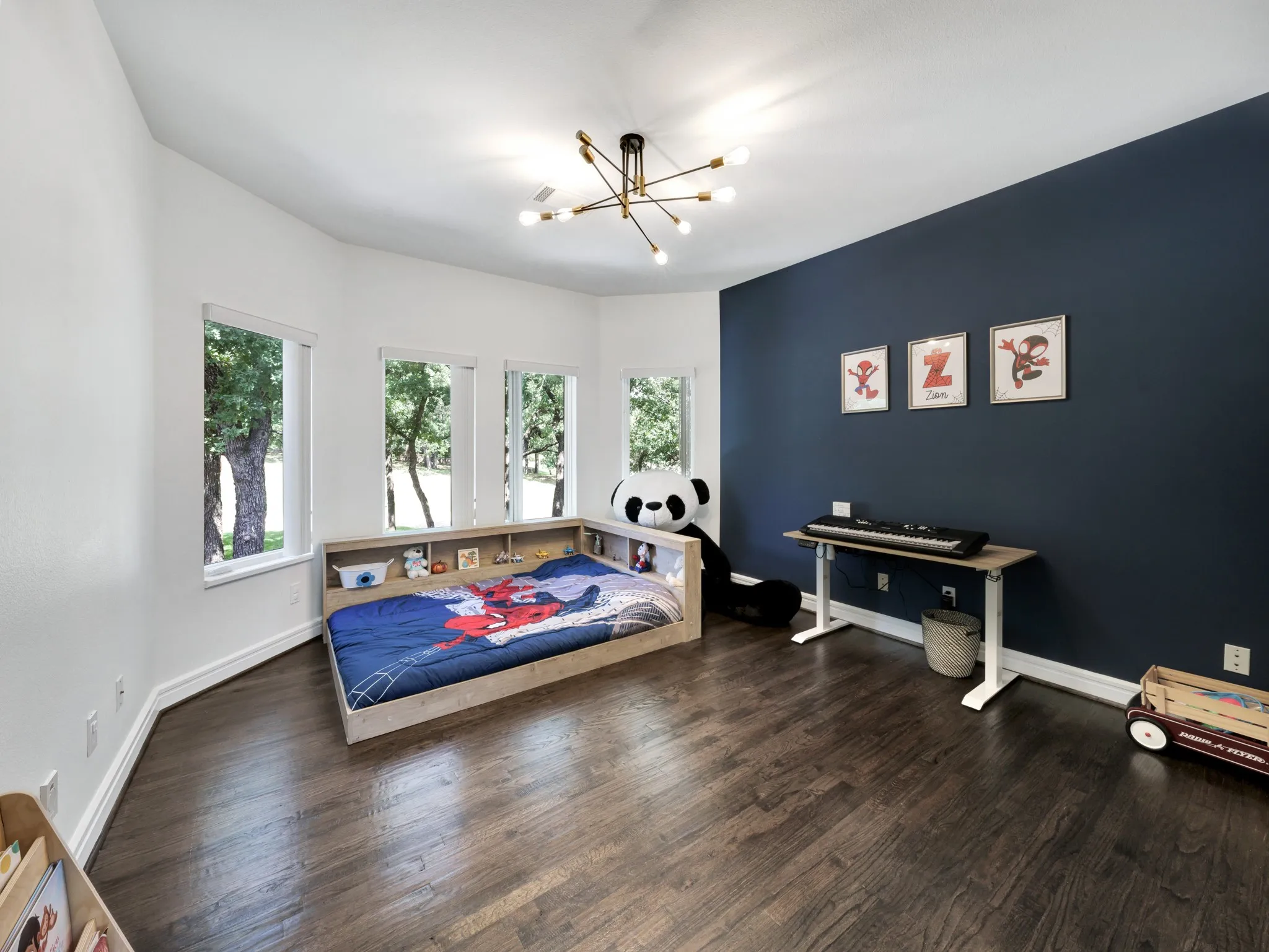 Upstairs Bedroom 2