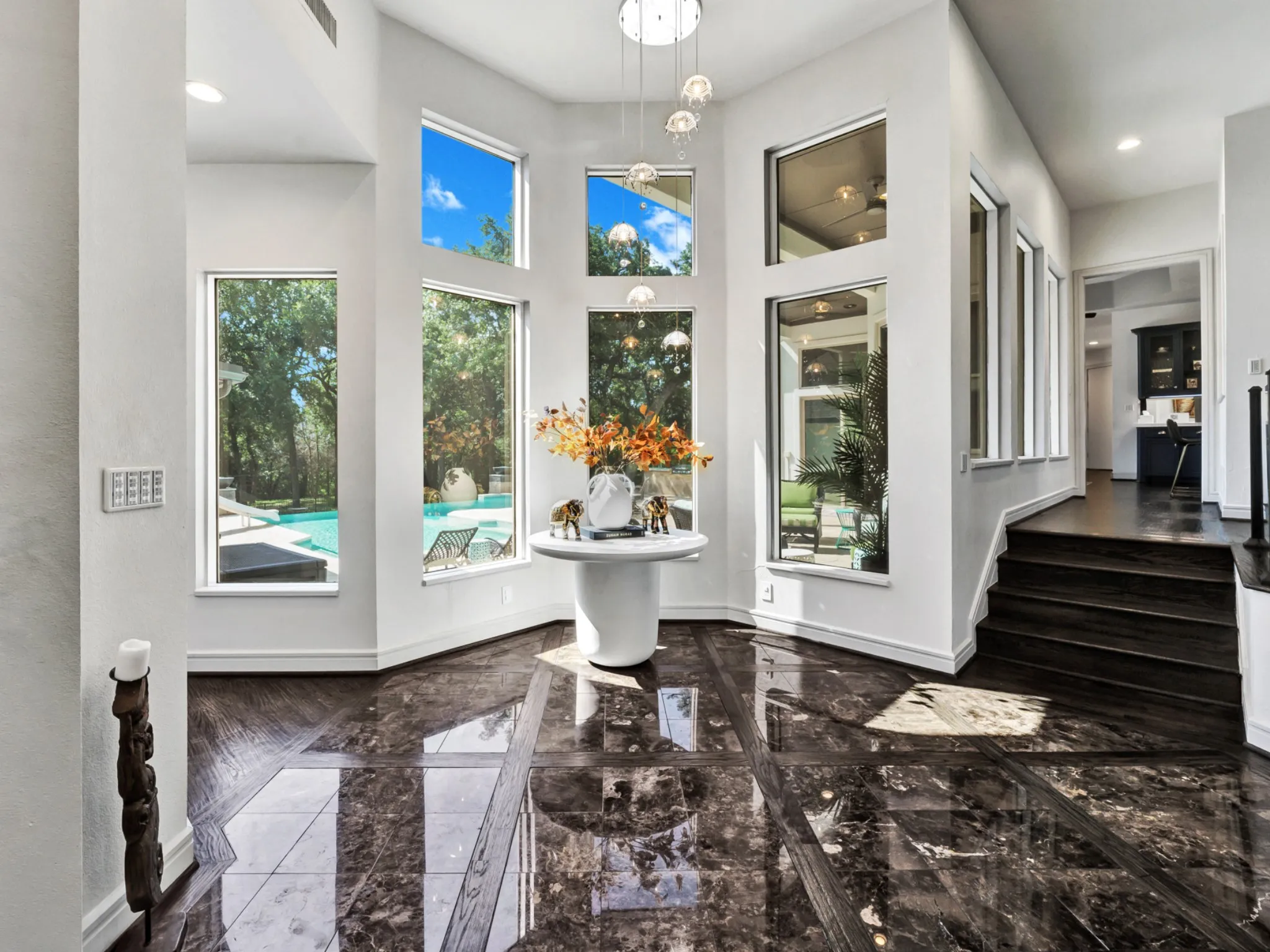 Single Family Residence For Sale in Denton County , 3812 Hidden Trail, Flower Mound, Texas 75022, 5 Bedroom, 6 Bathroom, 3 Garage spaces, 5,663 Sqft, built in 1992, mls#21295665, Real Estate Agent in Flower Mound, Homes For Sale in Denton county, Homes For Sale in Flower Mound, Realtor in Flower Mound Texas, Real Estate Brokerage Independent Realty Texas, Luminita Cordes Realtor