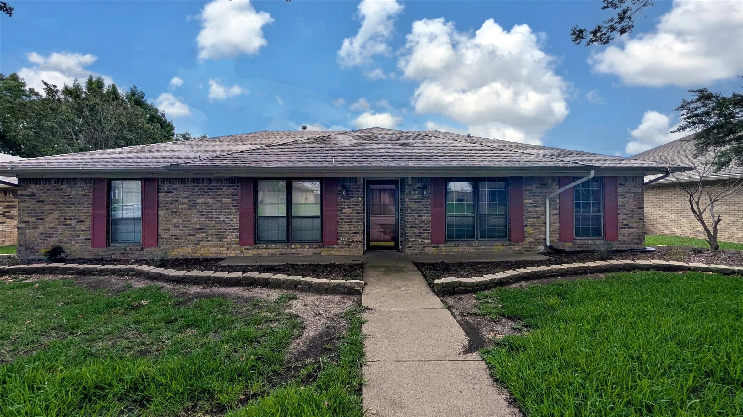 Single Family Residence For Sale in Denton County , 1926 Camden Way, Carrollton, Texas 75007, 4 Bedrooms, 3 Bathrooms, 2 Garage spaces, 2,081 Sqft, built in 1978, Price $369,900, mls#21300945, Real Estate Agent in Carrollton, Homes For Sale in Denton county, Homes For Sale in Carrollton, Realtor in Carrollton Texas, Real Estate Brokerage Independent Realty Texas, Luminita Cordes Realtor