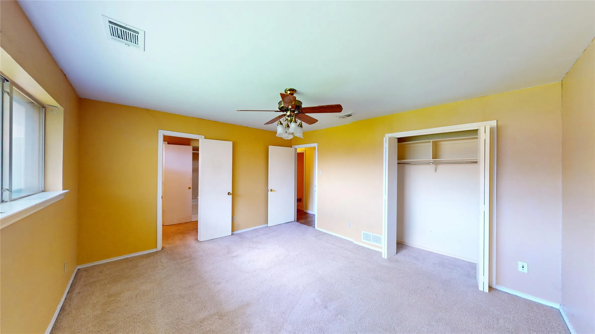 Single Family Residence For Sale in Denton County , 1926 Camden Way, Carrollton, Texas 75007, 4 Bedrooms, 3 Bathrooms, 2 Garage spaces, 2,081 Sqft, built in 1978, Price $369,900, mls#21300945, Real Estate Agent in Carrollton, Homes For Sale in Denton county, Homes For Sale in Carrollton, Realtor in Carrollton Texas, Real Estate Brokerage Independent Realty Texas, Luminita Cordes Realtor