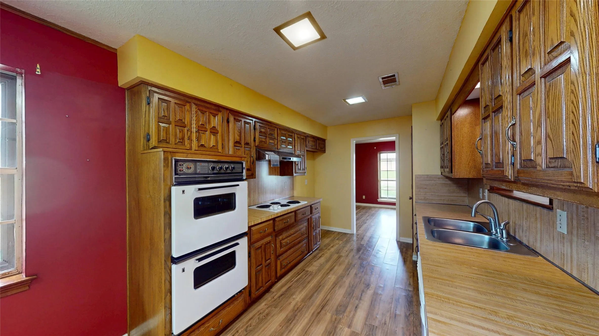 Single Family Residence For Sale in Denton County , 1926 Camden Way, Carrollton, Texas 75007, 4 Bedrooms, 3 Bathrooms, 2 Garage spaces, 2,081 Sqft, built in 1978, Price $369,900, mls#21300945, Real Estate Agent in Carrollton, Homes For Sale in Denton county, Homes For Sale in Carrollton, Realtor in Carrollton Texas, Real Estate Brokerage Independent Realty Texas, Luminita Cordes Realtor