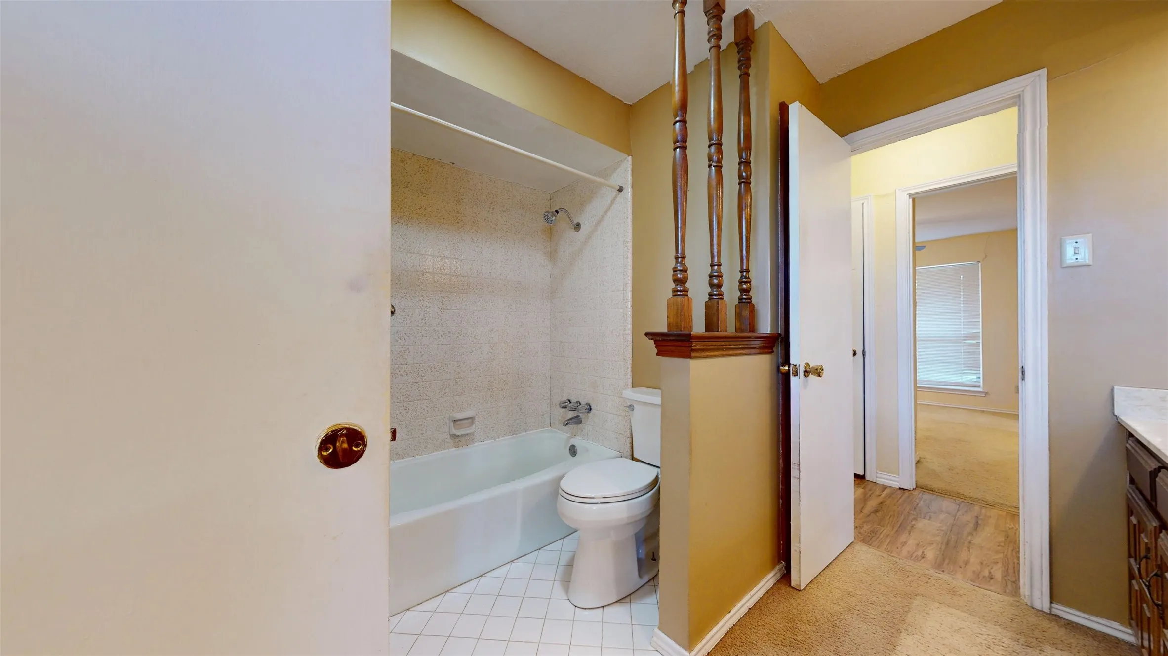Single Family Residence For Sale in Denton County , 1926 Camden Way, Carrollton, Texas 75007, 4 Bedrooms, 3 Bathrooms, 2 Garage spaces, 2,081 Sqft, built in 1978, Price $369,900, mls#21300945, Real Estate Agent in Carrollton, Homes For Sale in Denton county, Homes For Sale in Carrollton, Realtor in Carrollton Texas, Real Estate Brokerage Independent Realty Texas, Luminita Cordes Realtor
