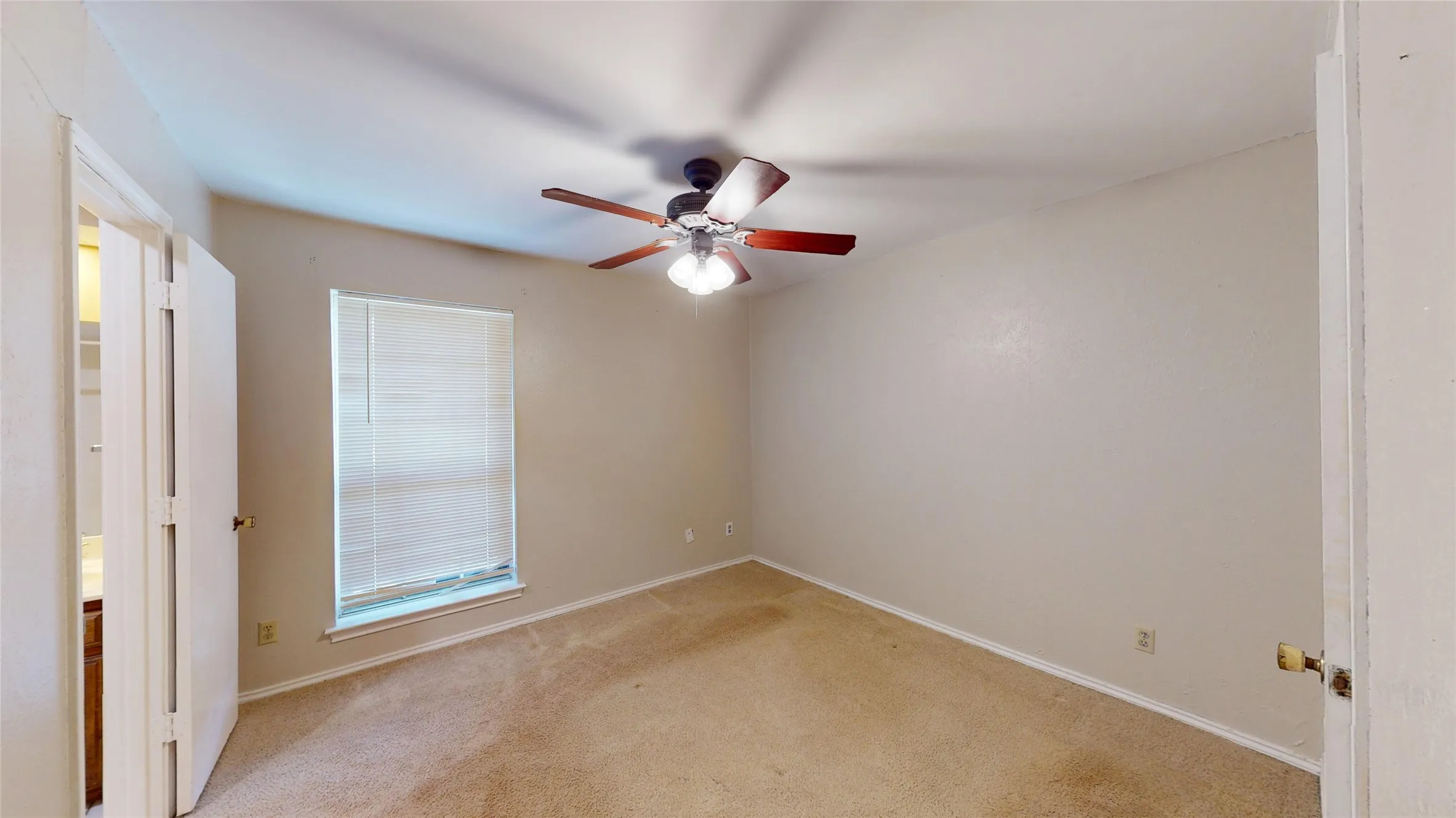 Single Family Residence For Sale in Denton County , 1926 Camden Way, Carrollton, Texas 75007, 4 Bedrooms, 3 Bathrooms, 2 Garage spaces, 2,081 Sqft, built in 1978, Price $369,900, mls#21300945, Real Estate Agent in Carrollton, Homes For Sale in Denton county, Homes For Sale in Carrollton, Realtor in Carrollton Texas, Real Estate Brokerage Independent Realty Texas, Luminita Cordes Realtor