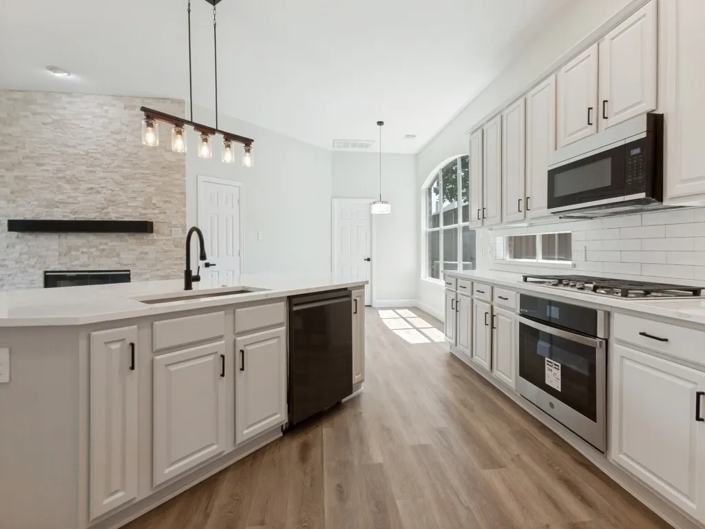 Single Family Residence For Sale in Collin County , 4422 Lartan Trail, Richardson, Texas 75082, 5 Bedroom, 4 Bathroom, 2 Garage spaces, 3,020 Sqft, built in 1998, mls#21300989, Real Estate Agent in Richardson, Homes For Sale in Collin county, Homes For Sale in Richardson, Realtor in Richardson Texas, Real Estate Brokerage Independent Realty Texas, Luminita Cordes Realtor