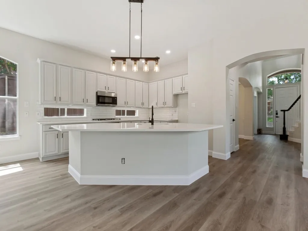 Single Family Residence For Sale in Collin County , 4422 Lartan Trail, Richardson, Texas 75082, 5 Bedroom, 4 Bathroom, 2 Garage spaces, 3,020 Sqft, built in 1998, mls#21300989, Real Estate Agent in Richardson, Homes For Sale in Collin county, Homes For Sale in Richardson, Realtor in Richardson Texas, Real Estate Brokerage Independent Realty Texas, Luminita Cordes Realtor