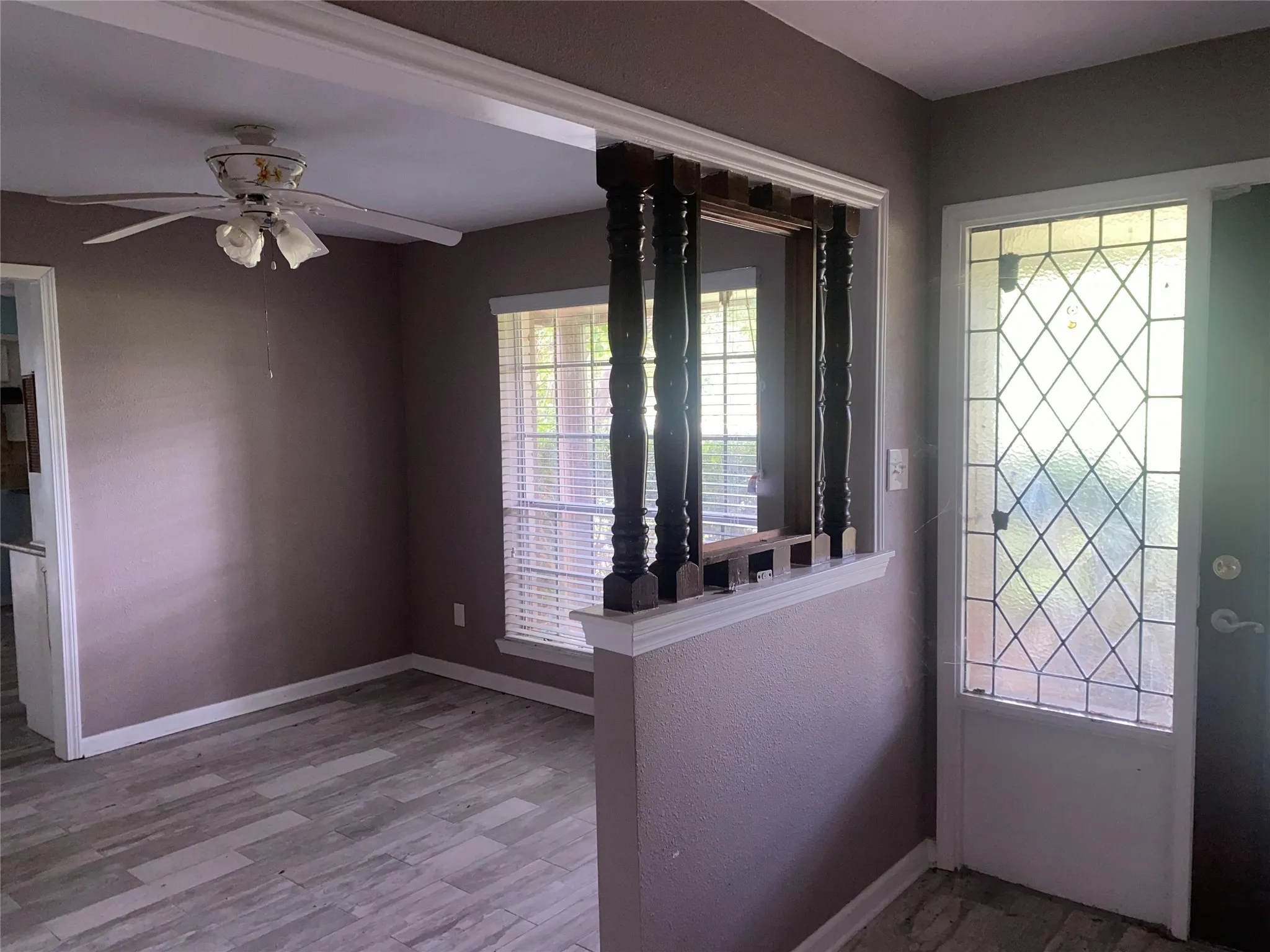 Single Family Residence For Sale in Fort Bend County , 416 Fort Bend Drive, Simonton, Texas 77485, 4 Bedroom, 3 Bathroom, Garage spaces, 2,100 Sqft, built in 1975, mls#21301000, Real Estate Agent in Simonton, Homes For Sale in Fort Bend county, Homes For Sale in Simonton, Realtor in Simonton Texas, Real Estate Brokerage Independent Realty Texas, Luminita Cordes Realtor