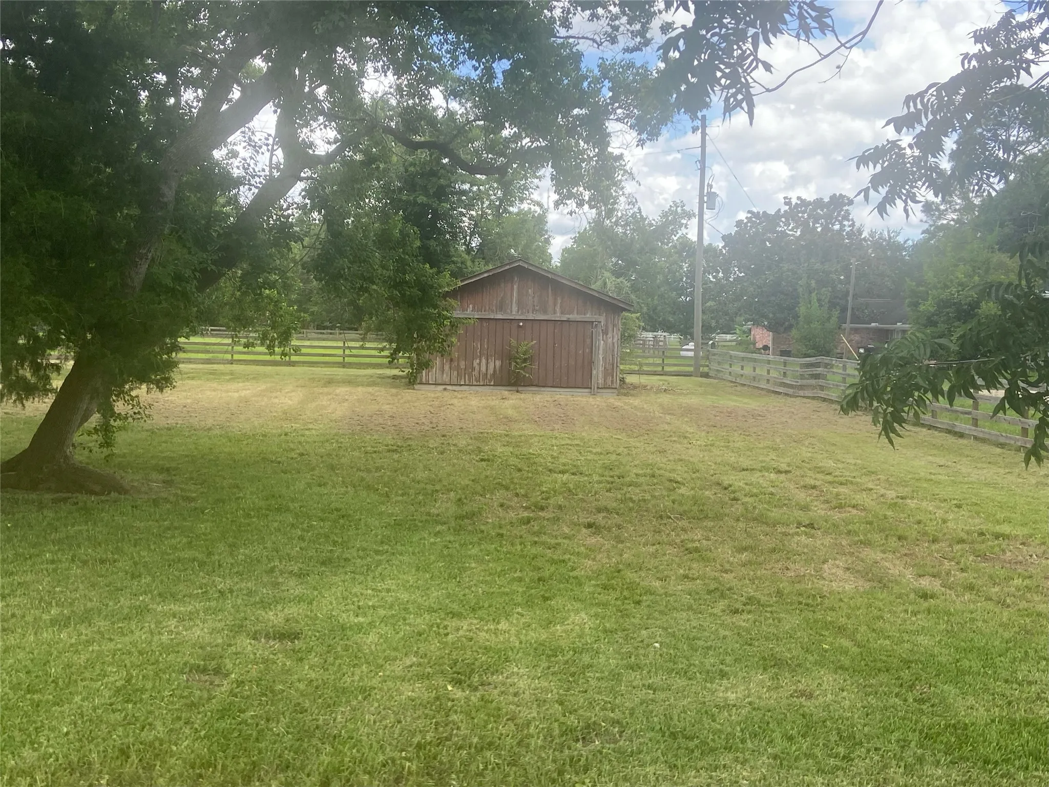 Single Family Residence For Sale in Fort Bend County , 416 Fort Bend Drive, Simonton, Texas 77485, 4 Bedroom, 3 Bathroom, Garage spaces, 2,100 Sqft, built in 1975, mls#21301000, Real Estate Agent in Simonton, Homes For Sale in Fort Bend county, Homes For Sale in Simonton, Realtor in Simonton Texas, Real Estate Brokerage Independent Realty Texas, Luminita Cordes Realtor