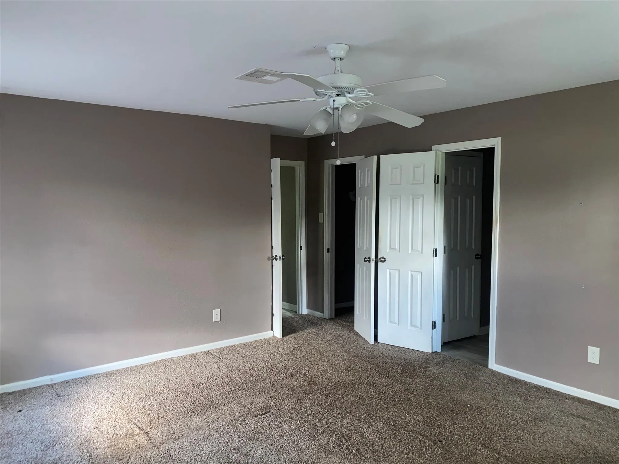 Single Family Residence For Sale in Fort Bend County , 416 Fort Bend Drive, Simonton, Texas 77485, 4 Bedroom, 3 Bathroom, Garage spaces, 2,100 Sqft, built in 1975, mls#21301000, Real Estate Agent in Simonton, Homes For Sale in Fort Bend county, Homes For Sale in Simonton, Realtor in Simonton Texas, Real Estate Brokerage Independent Realty Texas, Luminita Cordes Realtor
