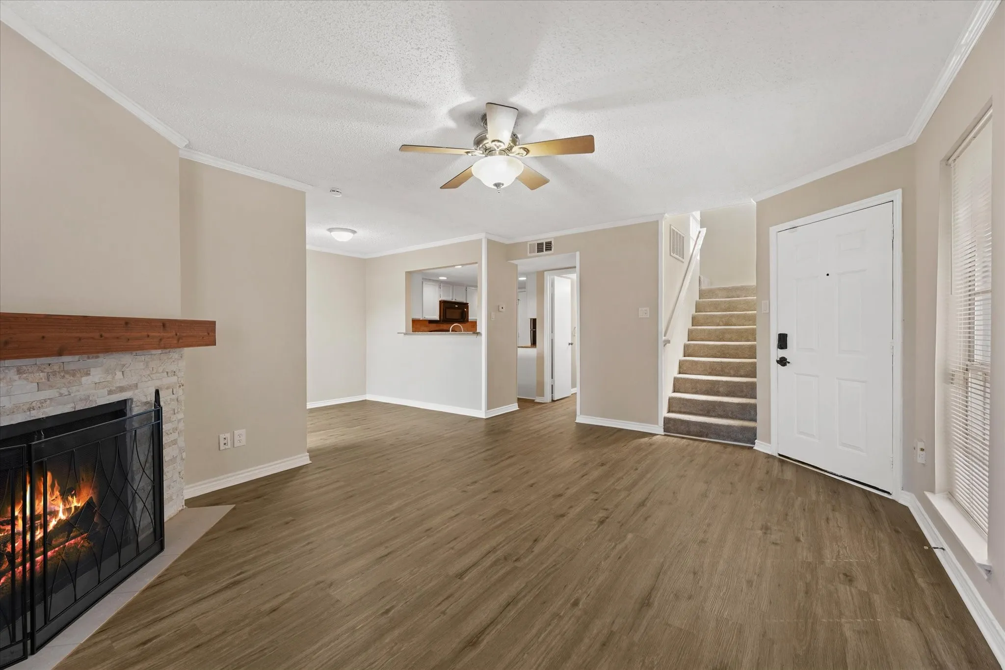 Townhouse For Sale in Collin County , 8400 Hickory Street 101, Frisco, Texas 75034, 2 Bedroom, 3 Bathroom, 2 Garage spaces, 1,014 Sqft, built in 1987, mls#21300976, Real Estate Agent in Frisco, Homes For Sale in Collin county, Homes For Sale in Frisco, Realtor in Frisco Texas, Real Estate Brokerage Independent Realty Texas, Luminita Cordes Realtor