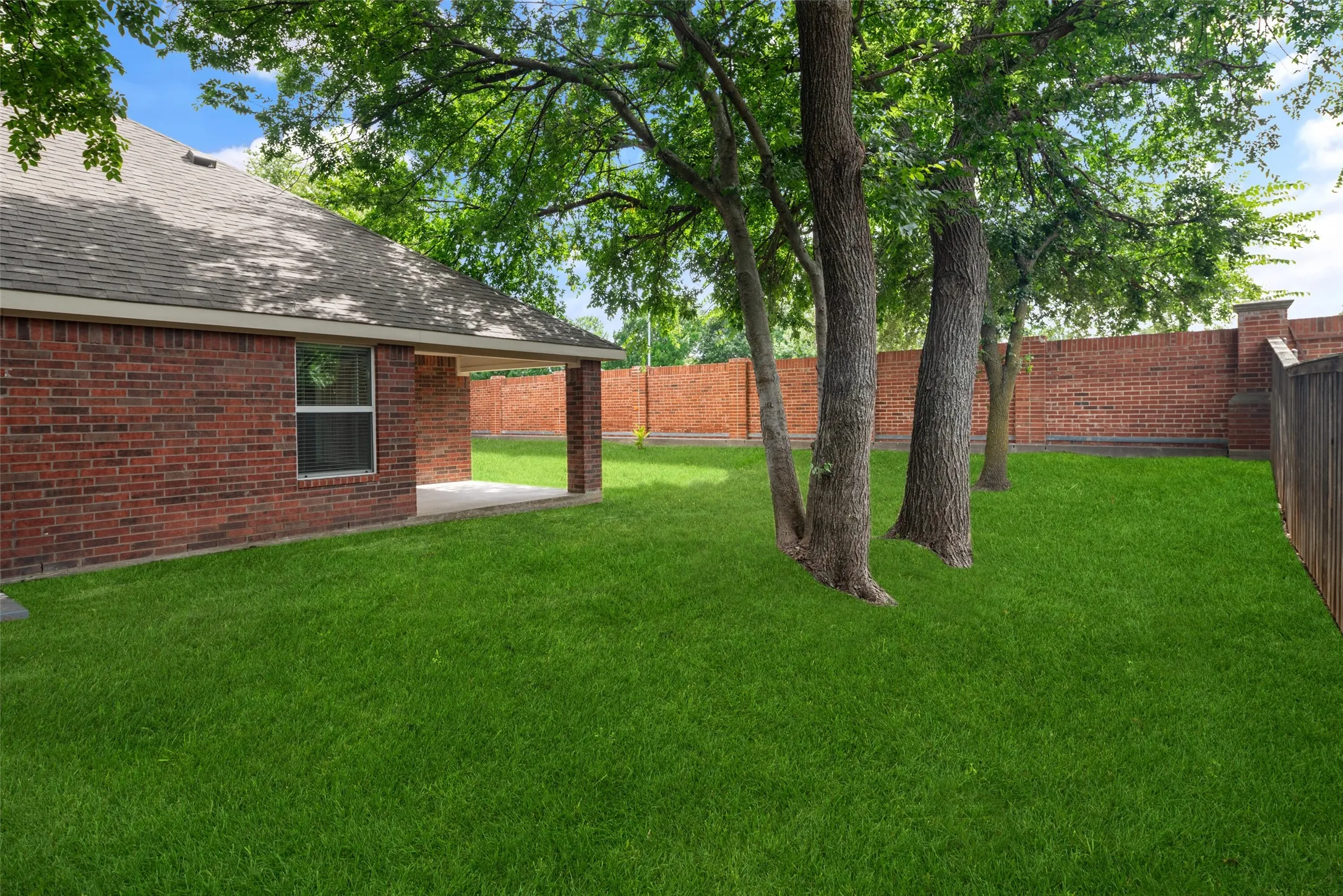 Single Family Residence For Sale in Collin County , 1711 Buckthorne Drive, Allen, Texas 75002, 4 Bedroom, 3 Bathroom, 2 Garage spaces, 2,178 Sqft, built in 2005, mls#21290953, Real Estate Agent in Allen, Homes For Sale in Collin county, Homes For Sale in Allen, Realtor in Allen Texas, Real Estate Brokerage Independent Realty Texas, Luminita Cordes Realtor