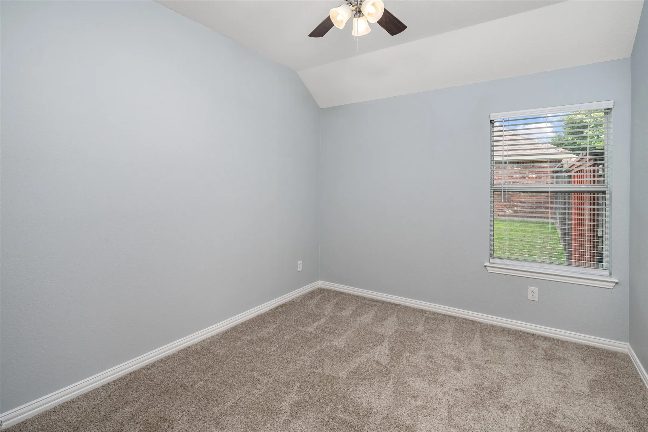Single Family Residence For Sale in Collin County , 1711 Buckthorne Drive, Allen, Texas 75002, 4 Bedroom, 3 Bathroom, 2 Garage spaces, 2,178 Sqft, built in 2005, mls#21290953, Real Estate Agent in Allen, Homes For Sale in Collin county, Homes For Sale in Allen, Realtor in Allen Texas, Real Estate Brokerage Independent Realty Texas, Luminita Cordes Realtor