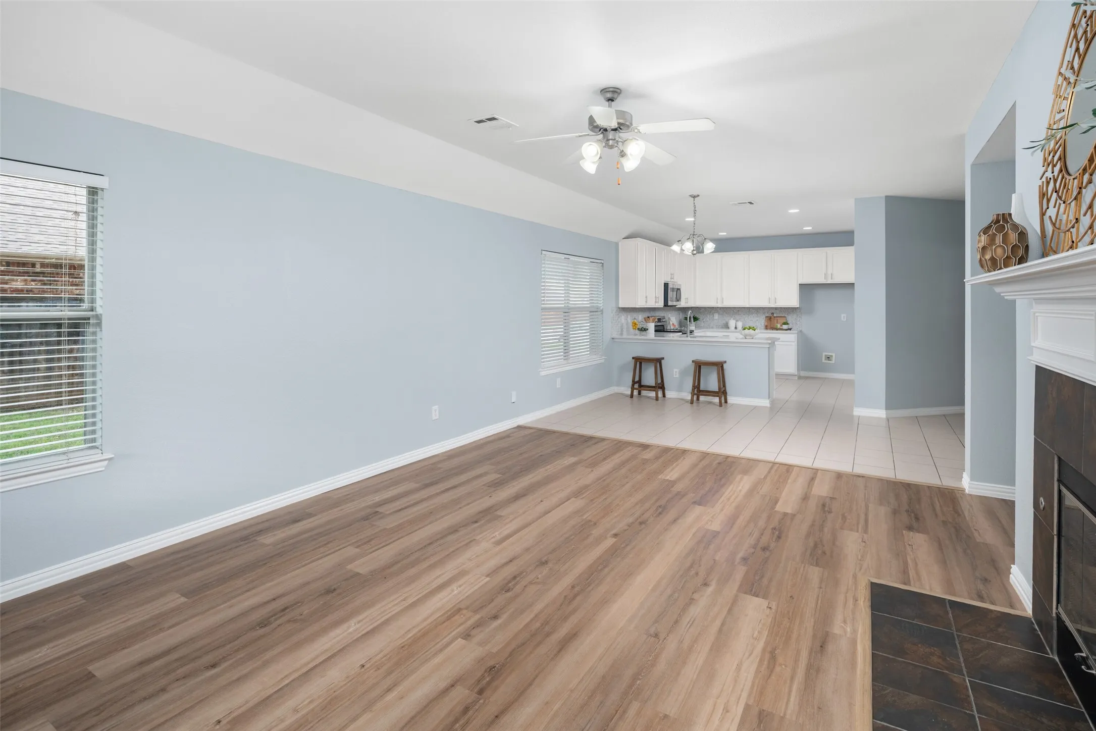 Single Family Residence For Sale in Collin County , 1711 Buckthorne Drive, Allen, Texas 75002, 4 Bedroom, 3 Bathroom, 2 Garage spaces, 2,178 Sqft, built in 2005, mls#21290953, Real Estate Agent in Allen, Homes For Sale in Collin county, Homes For Sale in Allen, Realtor in Allen Texas, Real Estate Brokerage Independent Realty Texas, Luminita Cordes Realtor
