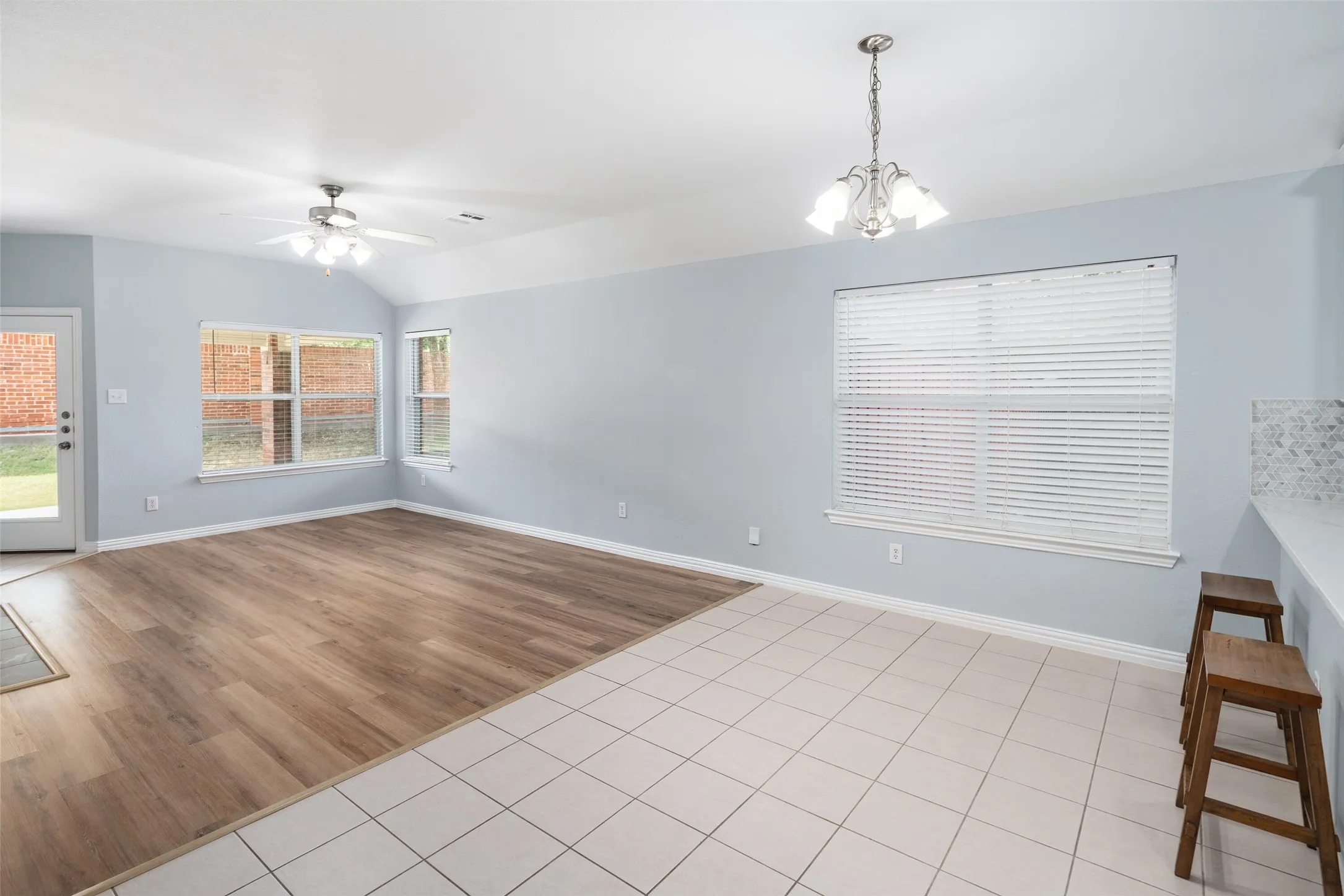 Single Family Residence For Sale in Collin County , 1711 Buckthorne Drive, Allen, Texas 75002, 4 Bedroom, 3 Bathroom, 2 Garage spaces, 2,178 Sqft, built in 2005, mls#21290953, Real Estate Agent in Allen, Homes For Sale in Collin county, Homes For Sale in Allen, Realtor in Allen Texas, Real Estate Brokerage Independent Realty Texas, Luminita Cordes Realtor
