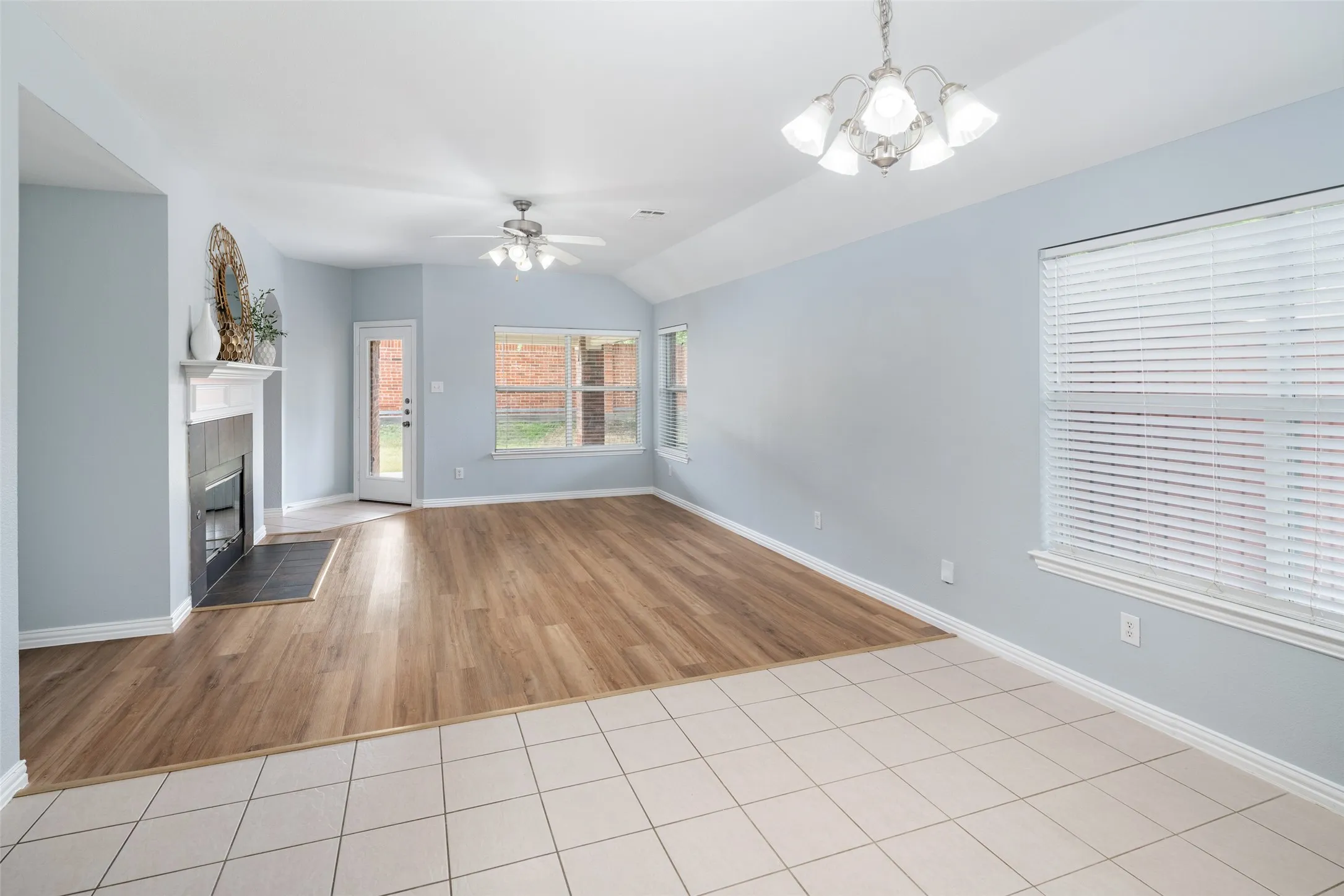 Single Family Residence For Sale in Collin County , 1711 Buckthorne Drive, Allen, Texas 75002, 4 Bedroom, 3 Bathroom, 2 Garage spaces, 2,178 Sqft, built in 2005, mls#21290953, Real Estate Agent in Allen, Homes For Sale in Collin county, Homes For Sale in Allen, Realtor in Allen Texas, Real Estate Brokerage Independent Realty Texas, Luminita Cordes Realtor