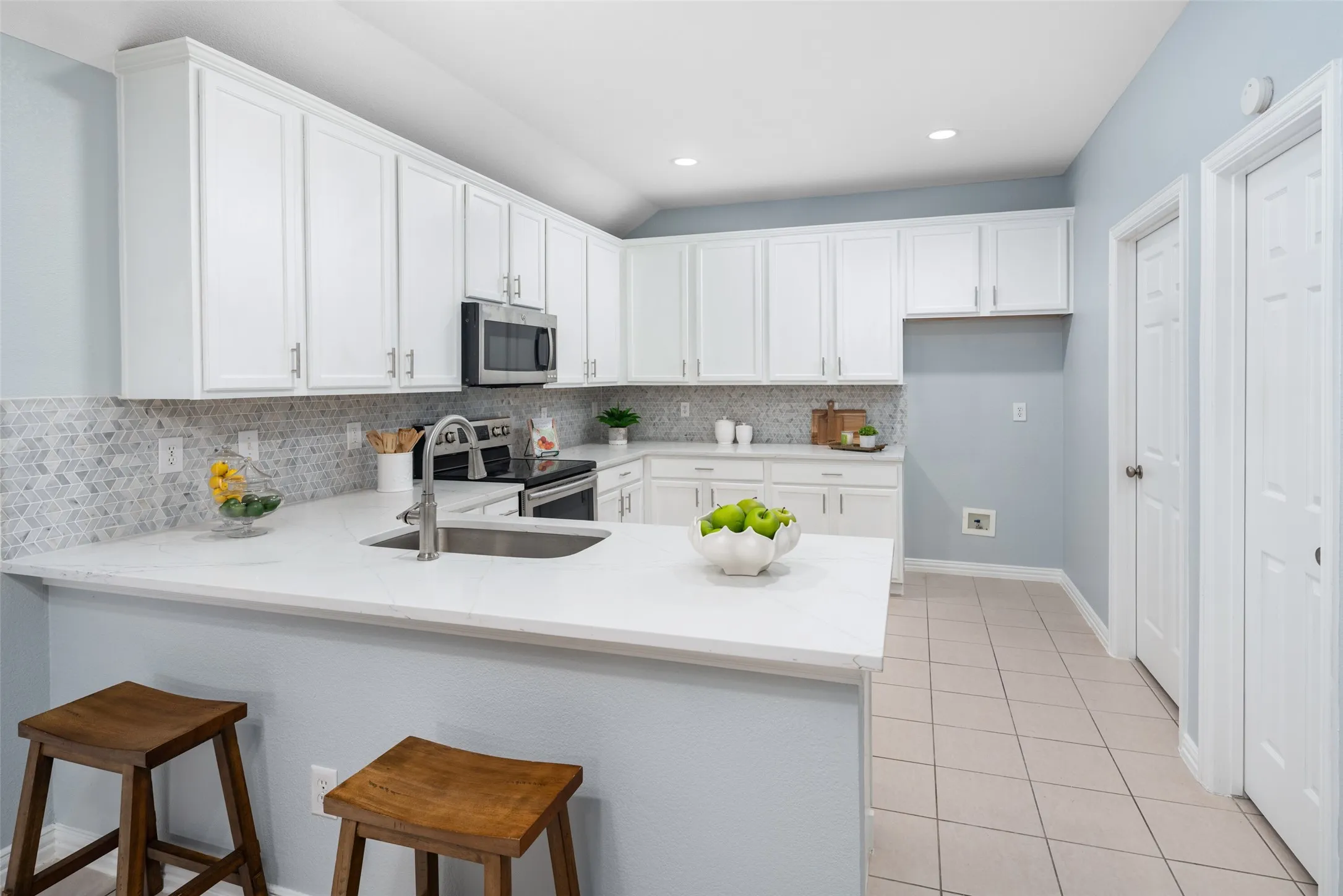 Single Family Residence For Sale in Collin County , 1711 Buckthorne Drive, Allen, Texas 75002, 4 Bedroom, 3 Bathroom, 2 Garage spaces, 2,178 Sqft, built in 2005, mls#21290953, Real Estate Agent in Allen, Homes For Sale in Collin county, Homes For Sale in Allen, Realtor in Allen Texas, Real Estate Brokerage Independent Realty Texas, Luminita Cordes Realtor