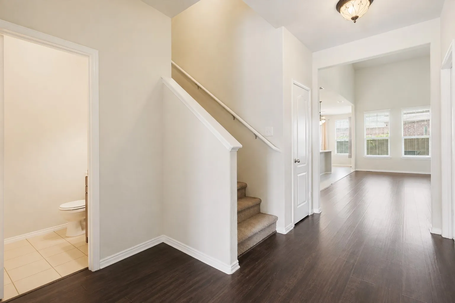 Entryway of 802 Swan Ridge Drive, Sherman, TX in The Preserve