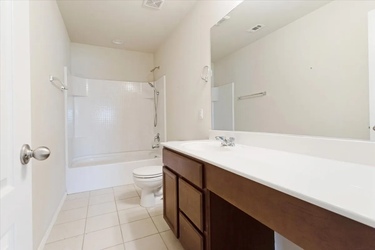 Bathroom of 802 Swan Ridge Drive, Sherman, TX in The Preserve