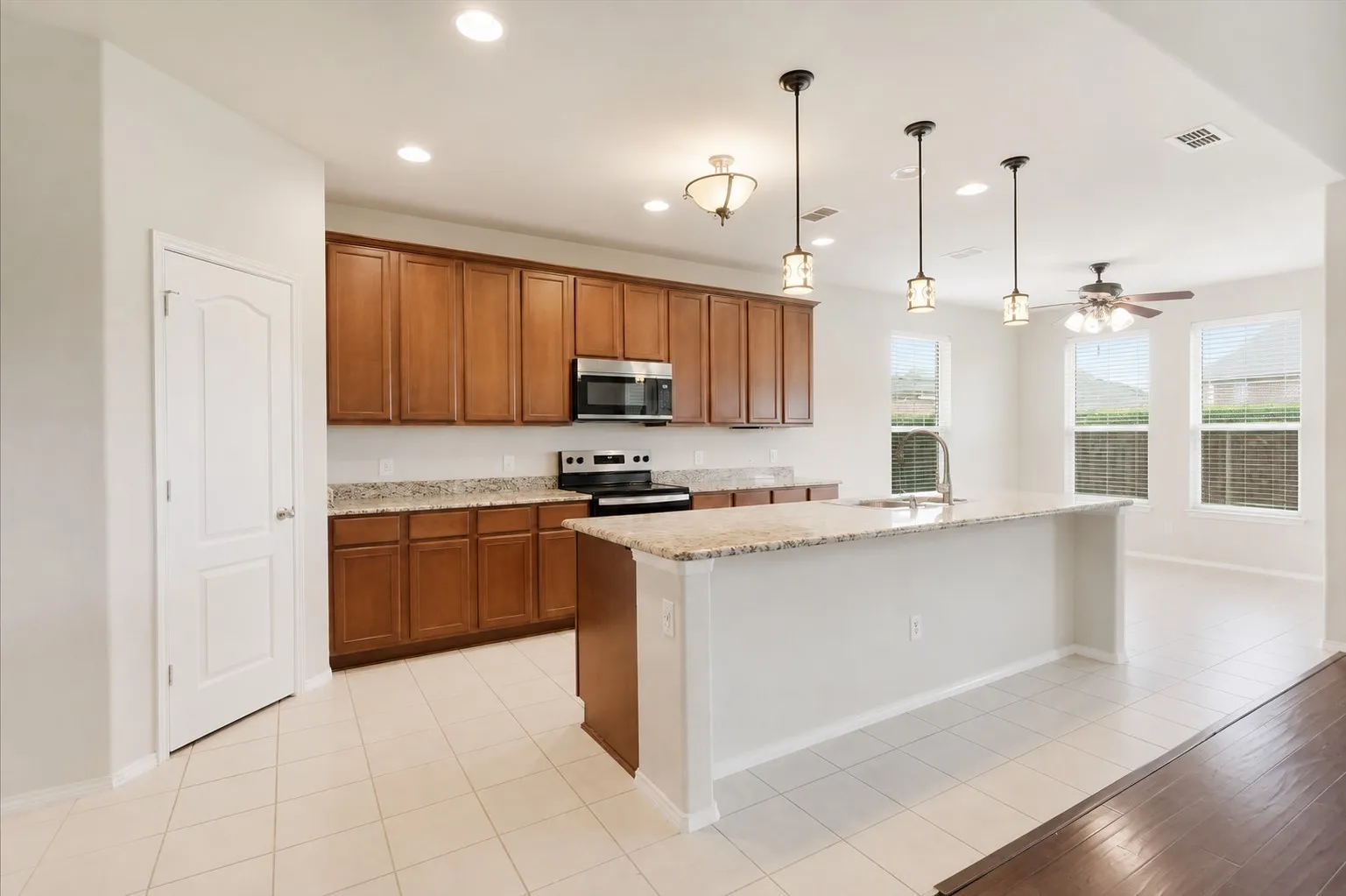 Beautiful massive kitchen of 802 Swan Ridge Drive, Sherman, TX in The Preserve