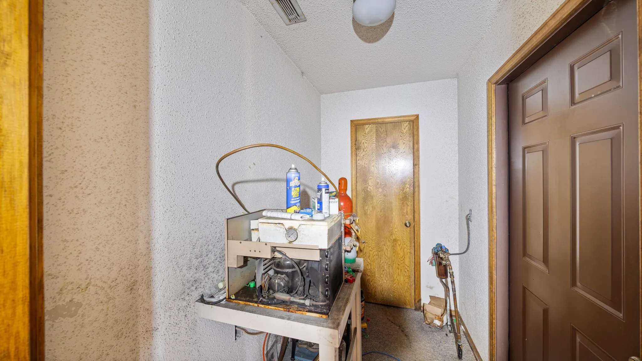 back room off of the kitchen