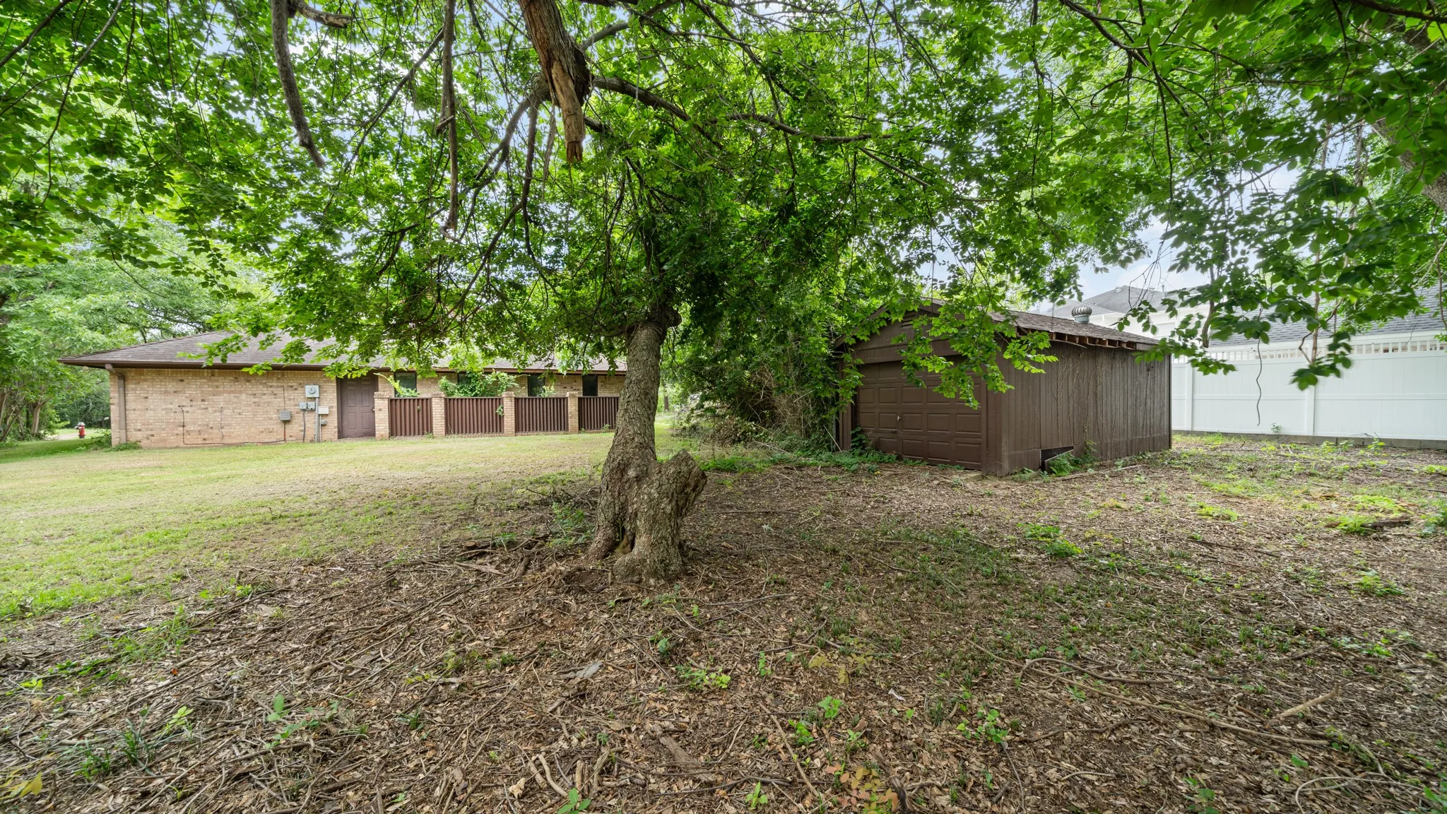 Office For Sale in Wood County , 223 Graham Street, Mineola, Texas 75773, 0, 0, Garage spaces, 0 Sqft, built in 1987, Price $275,000, mls#21296075, Real Estate Agent in Mineola, Homes For Sale in Wood county, Homes For Sale in Mineola, Realtor in Mineola Texas, Real Estate Brokerage Independent Realty Texas, Luminita Cordes Realtor